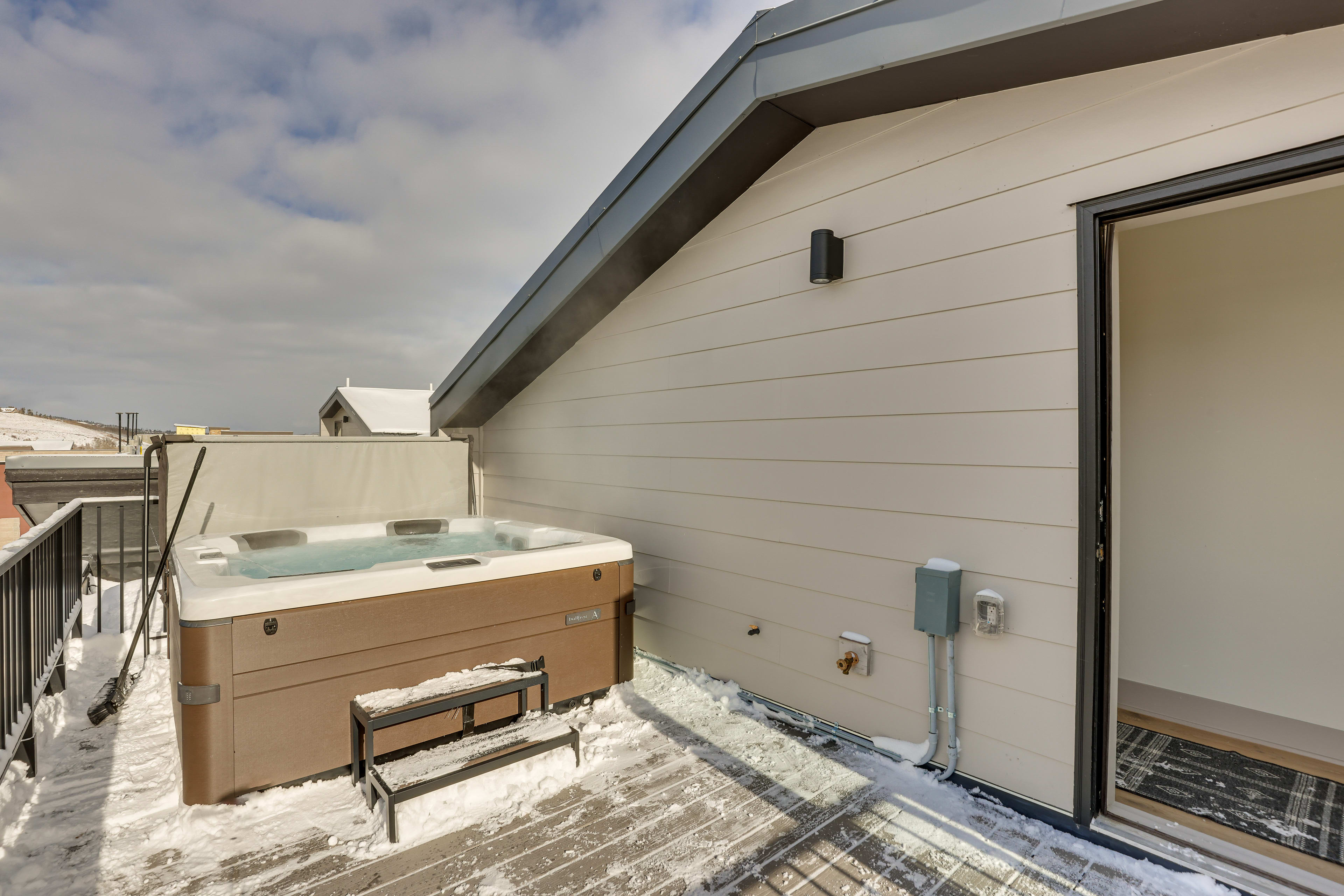 Outdoor Space | Private Hot Tub