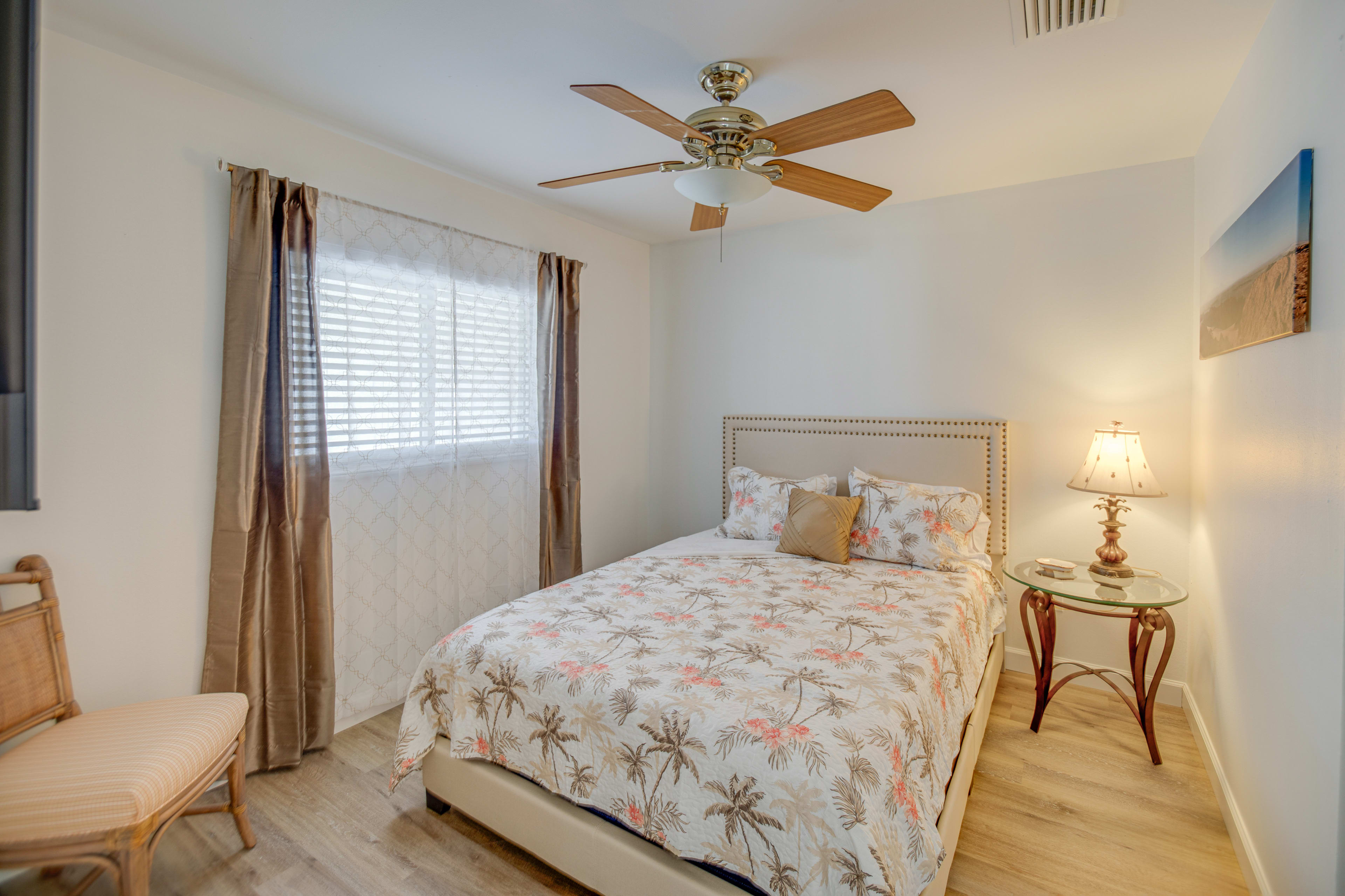 Bedroom 1 | Queen Bed | Smart TV | Linens Provided