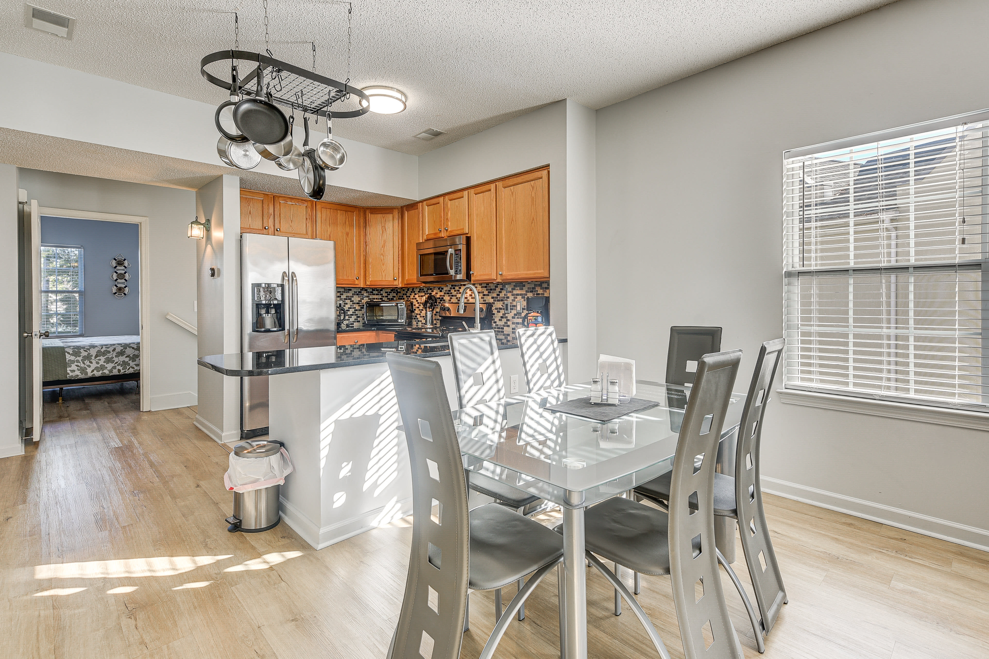 Dining Area | Dishware & Flatware Provided | Central A/C & Heating