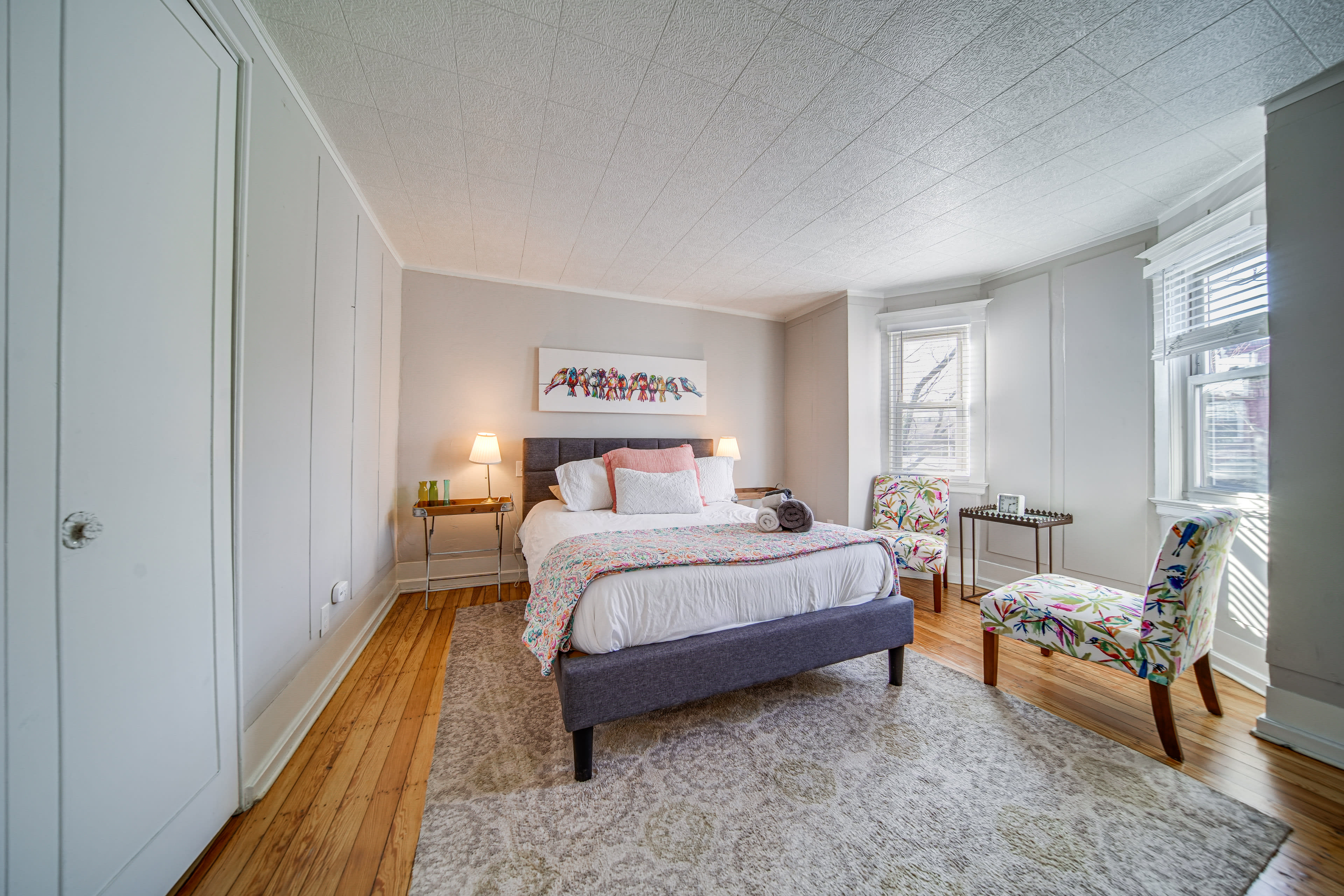 Bedroom 1 | Queen Bed | Flat-Screen TV | 2nd Floor