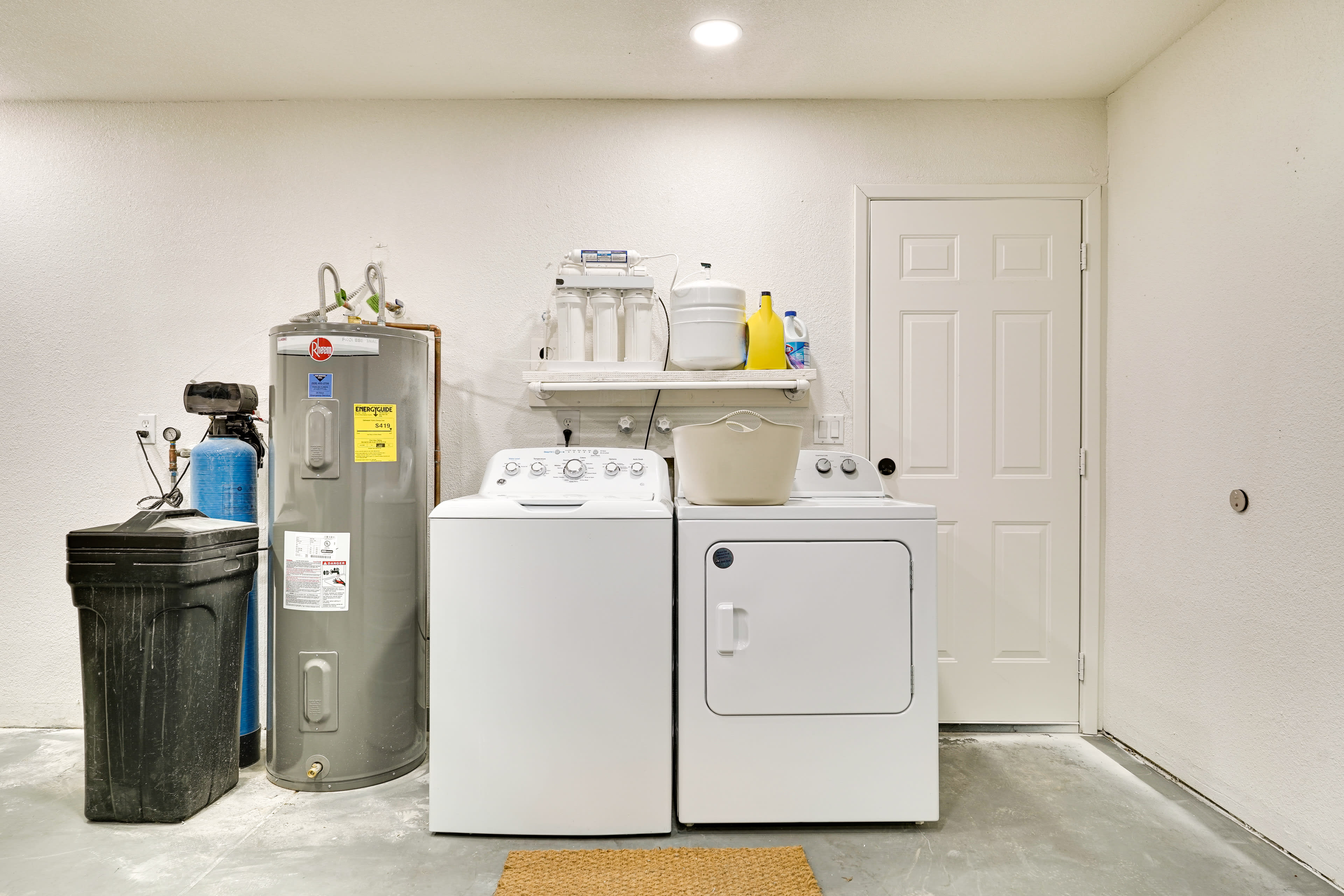 Laundry Area | Garage | Washer/Dryer