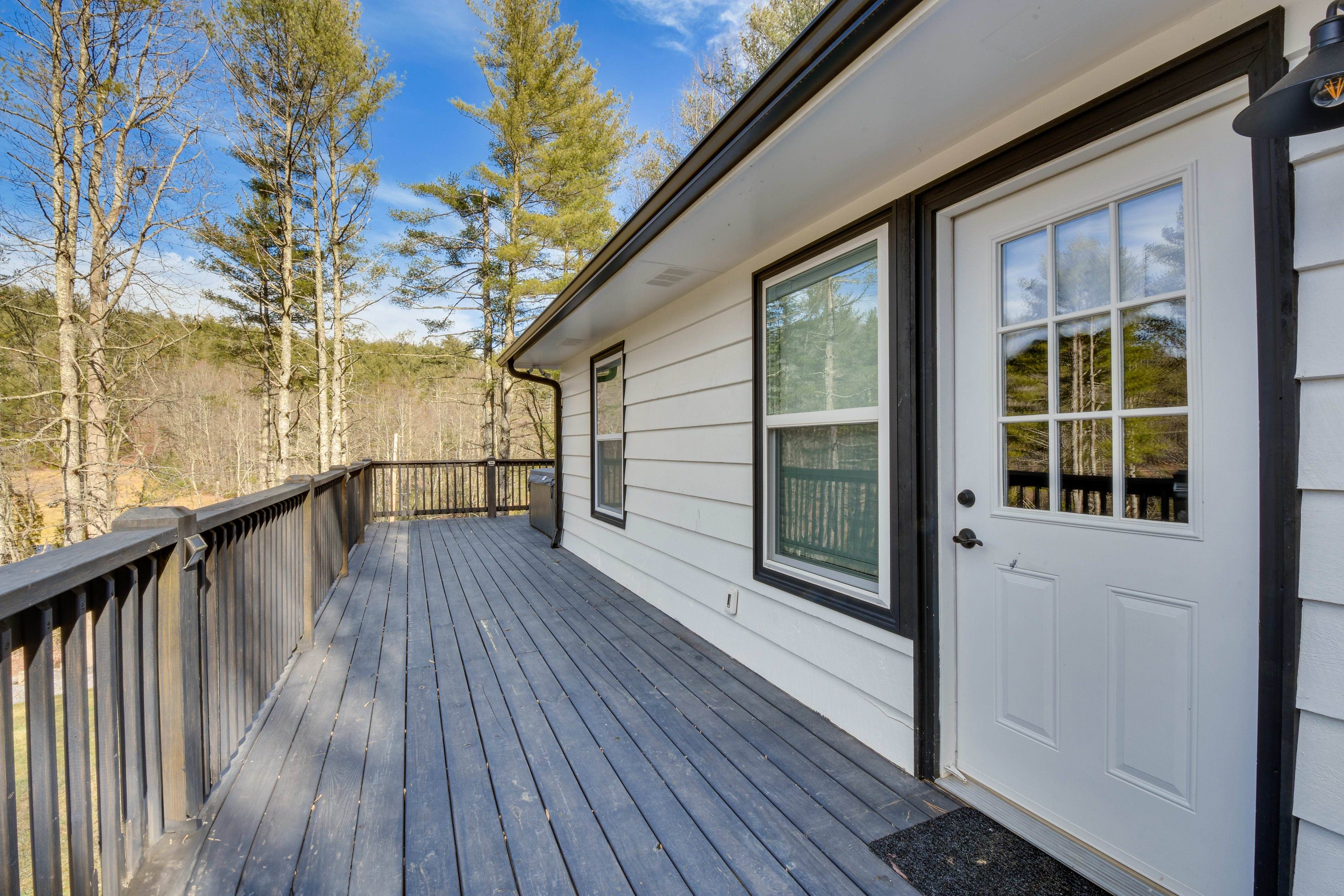 Deck | Hot Tub | Outdoor Seating