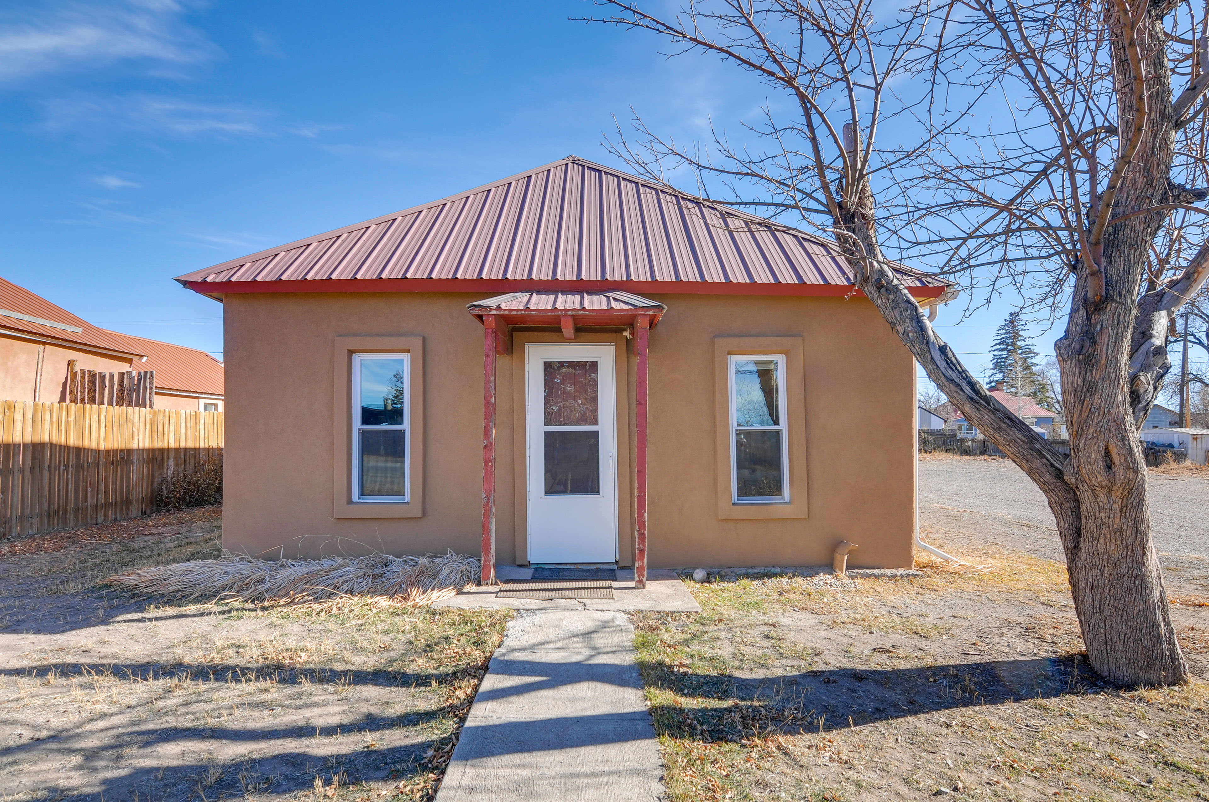 Property Exterior | Driveway (5 Vehicles) | Free Street Parking