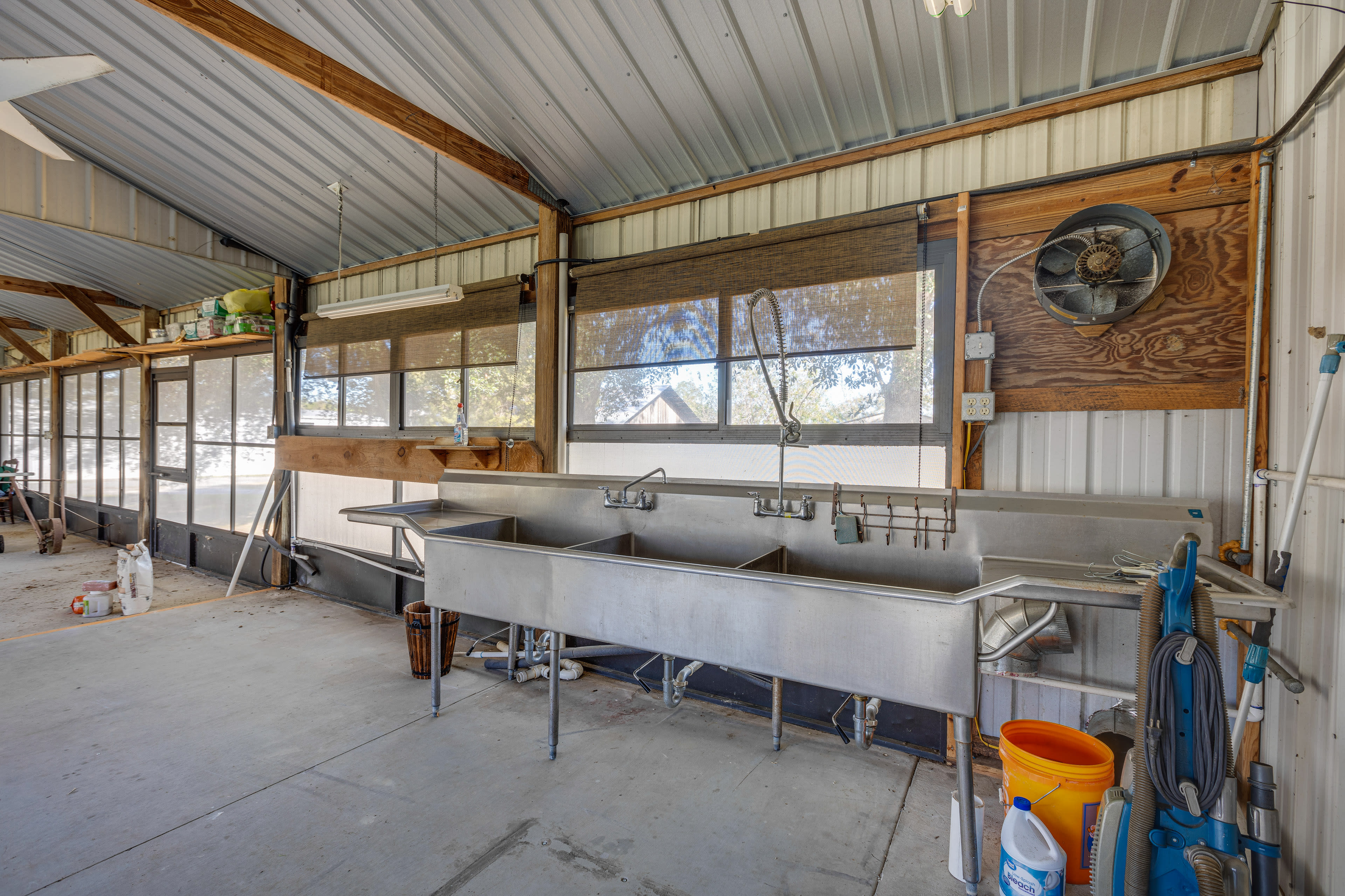 Screened Porch | Fish Cleaning Station