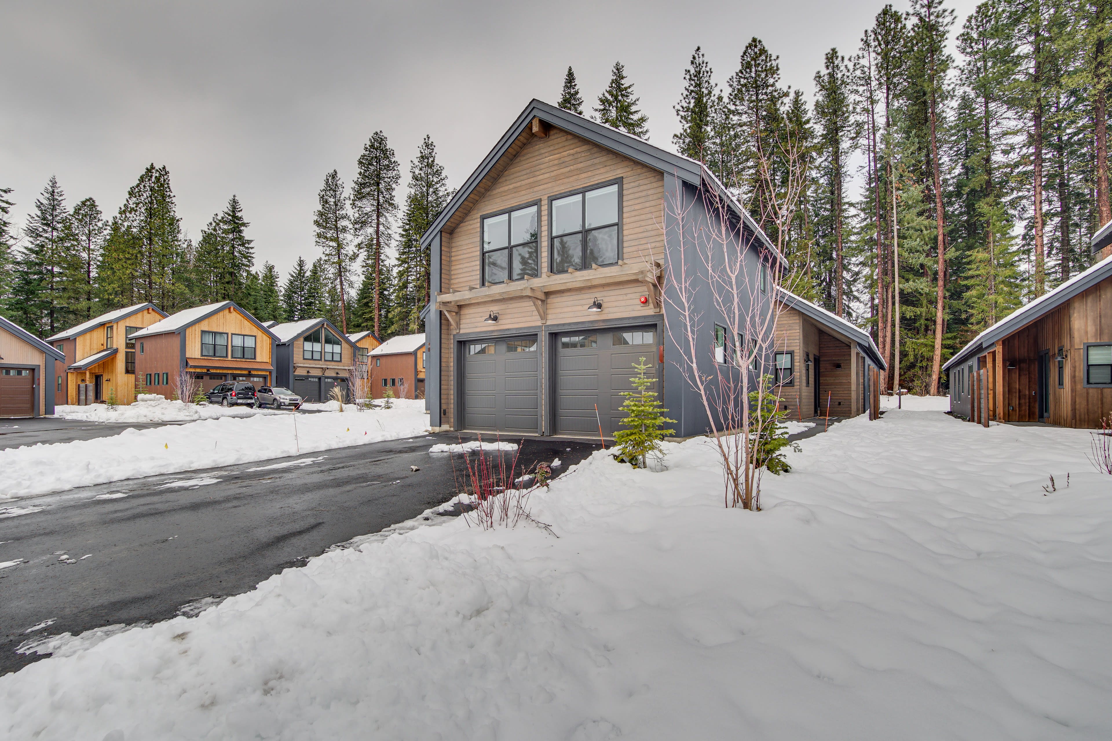 Parking | Driveway (2 Vehicles) | EV Charger | Overflow Parking Lot