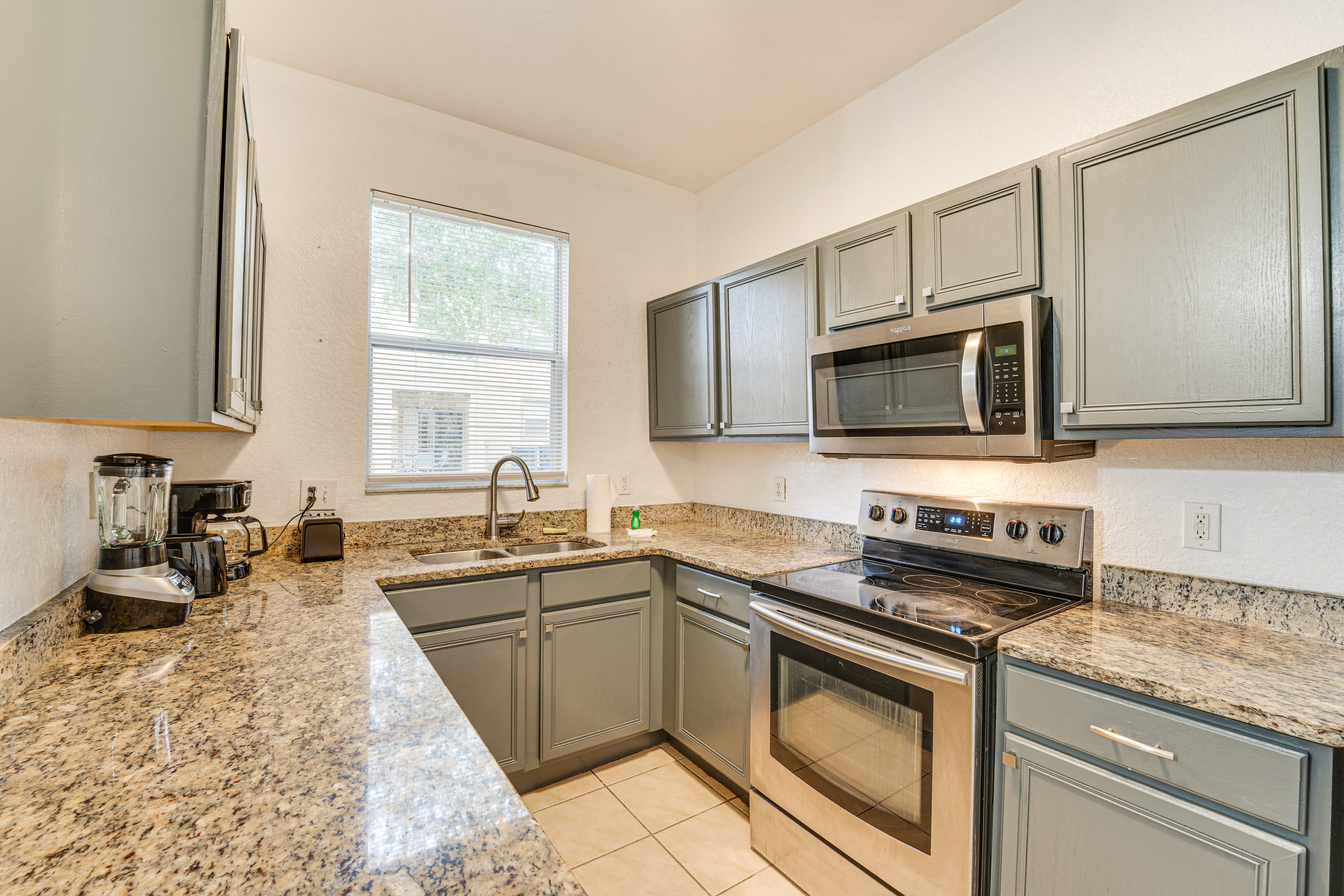 Kitchen | 1st Floor | Drip Coffee Pot | Toaster | Blender