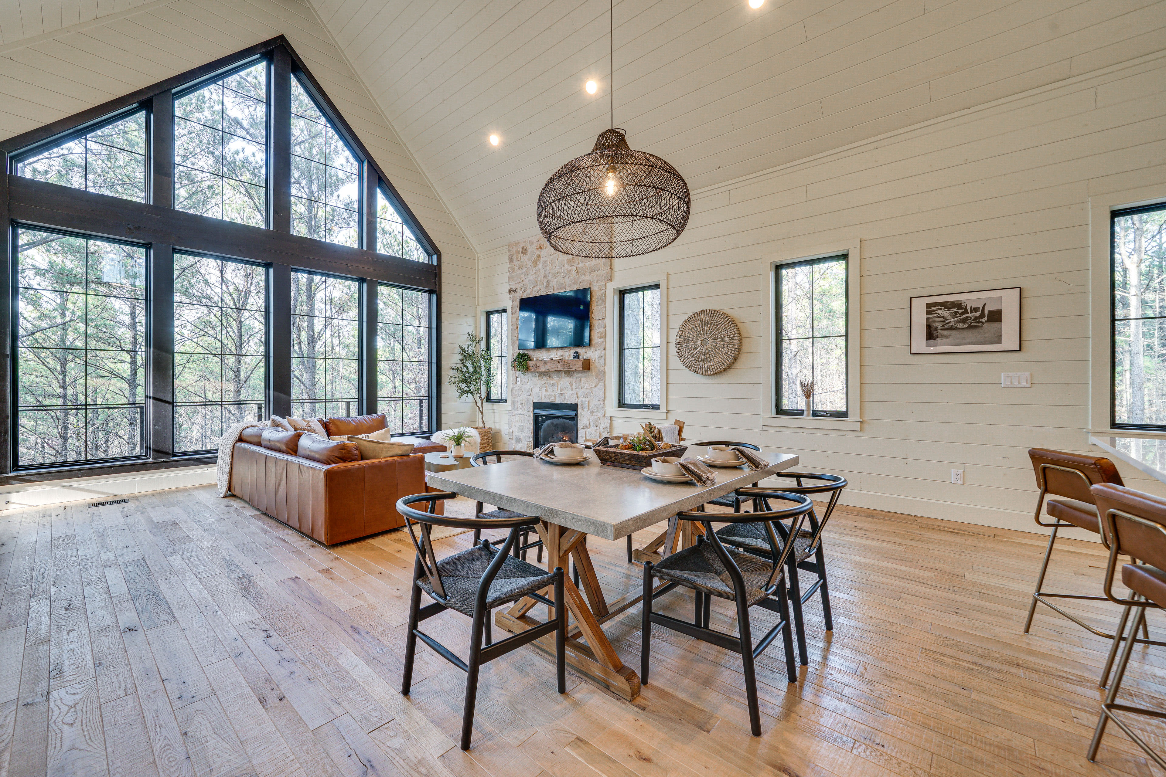 Dining Room | Fully Equipped Kitchen