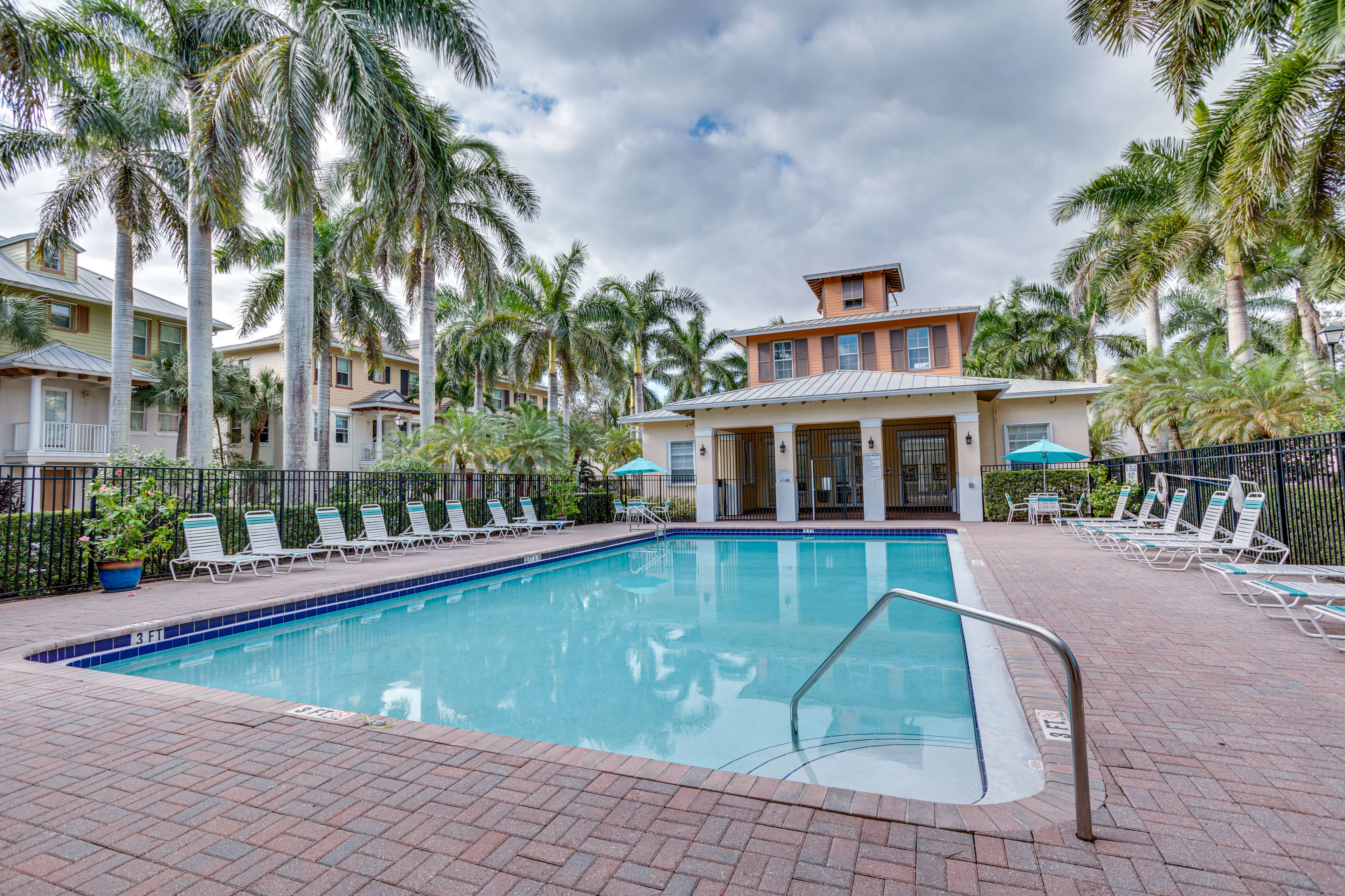 Jupiter Vacation Rental | Studio | 1BA | Step-Free Access | 585 Sq Ft