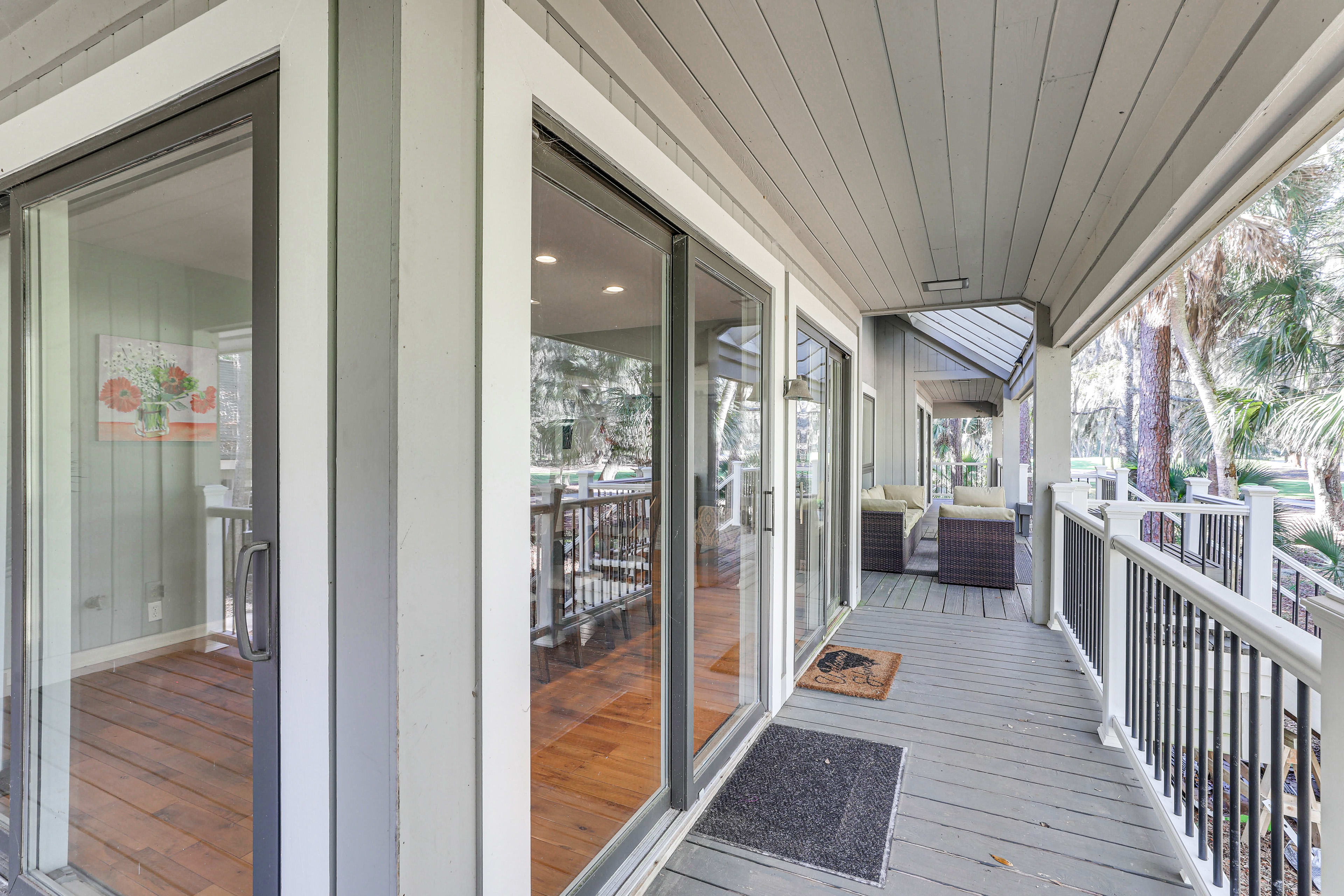 Private Deck | Outdoor Seating