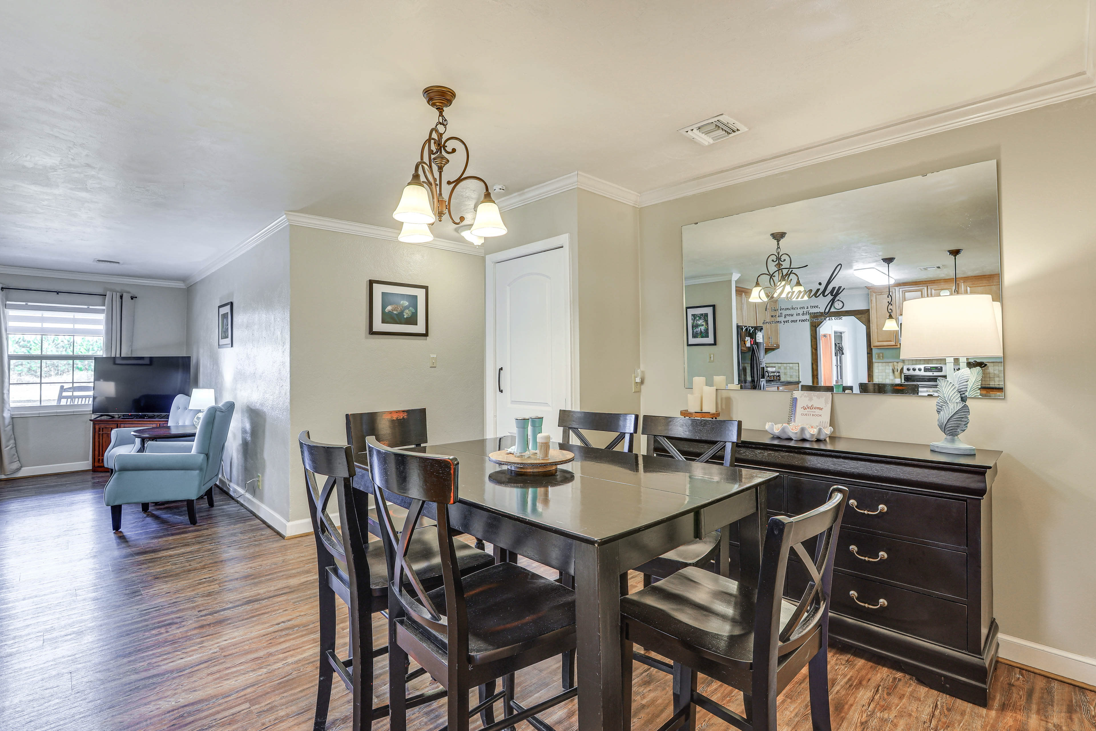 Dining Area | Dining Table | Dishware/Flatware