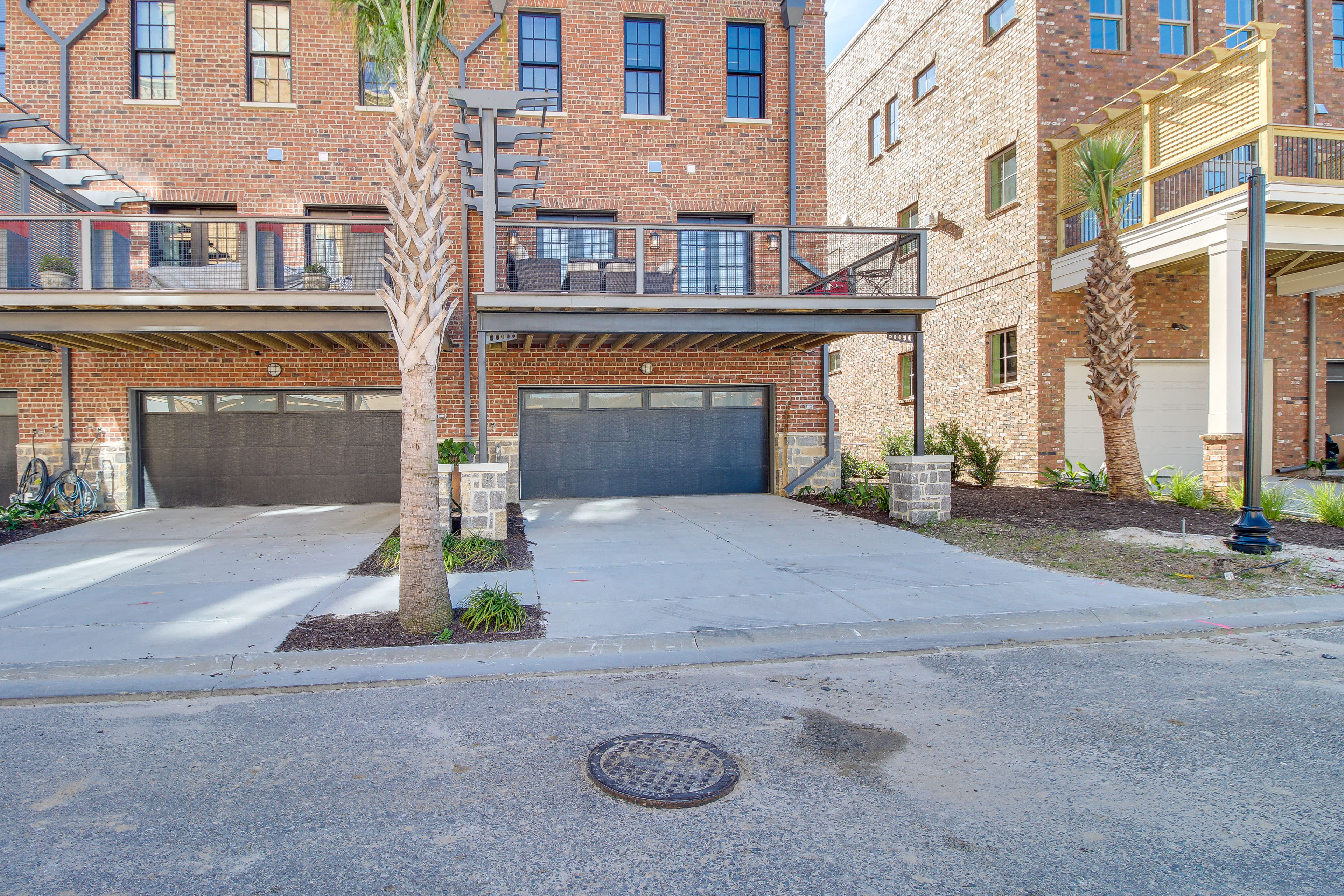 Parking | Garage (2 Vehicles) | Driveway (2 Vehicles) | Free Street Parking