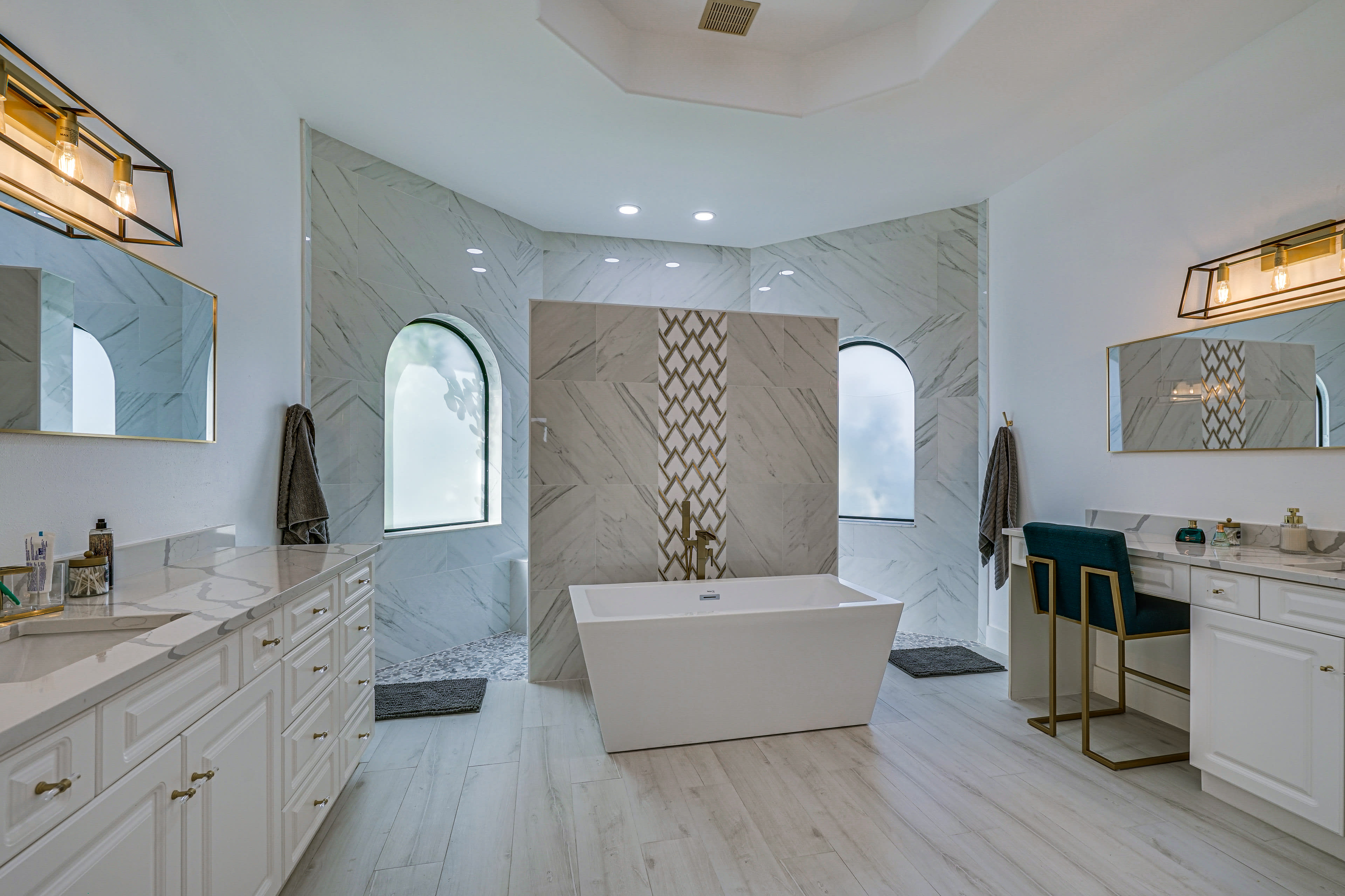 En-Suite Bathroom | Towels provided