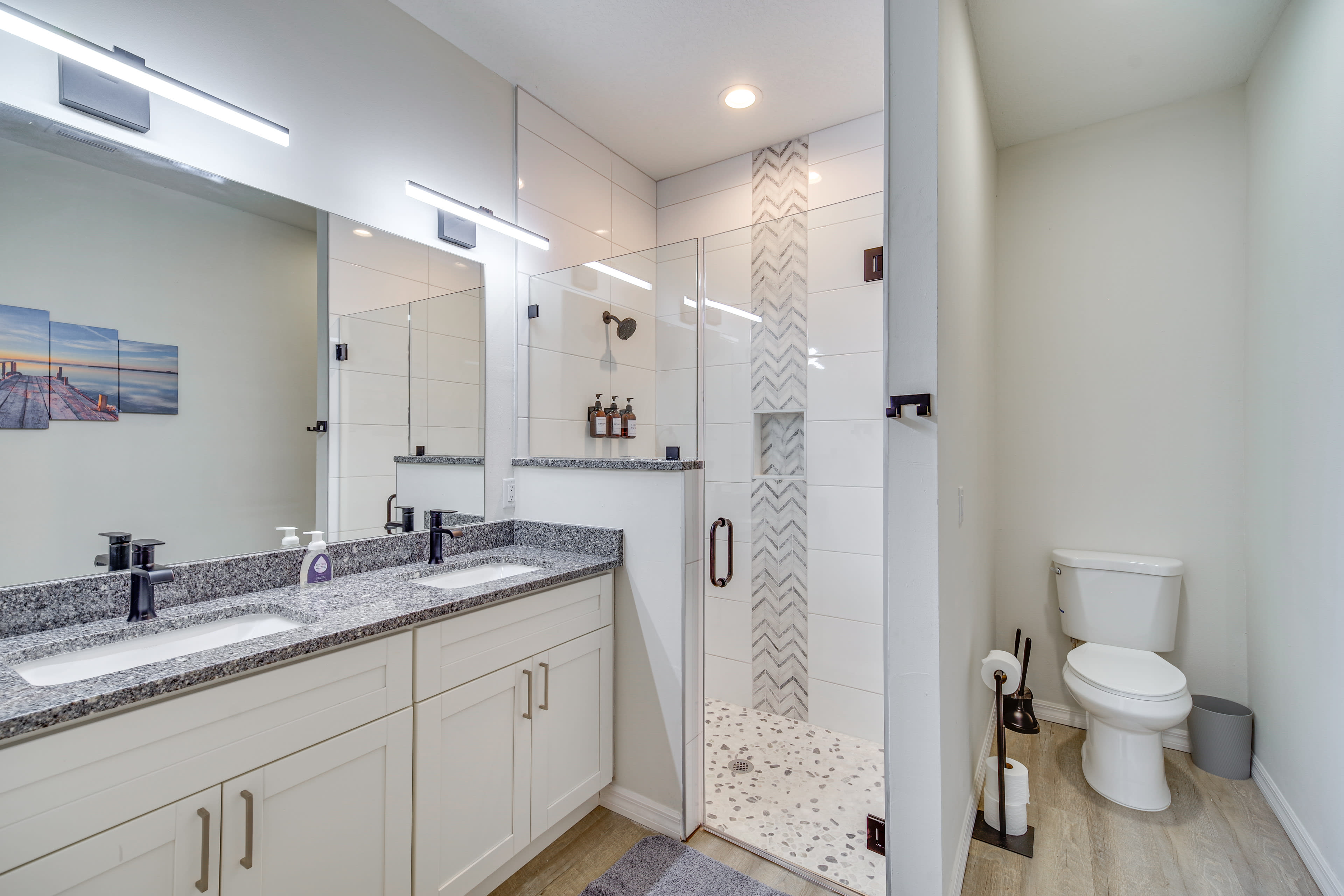 En-Suite Bathroom | Towels Provided | Complimentary Toiletries