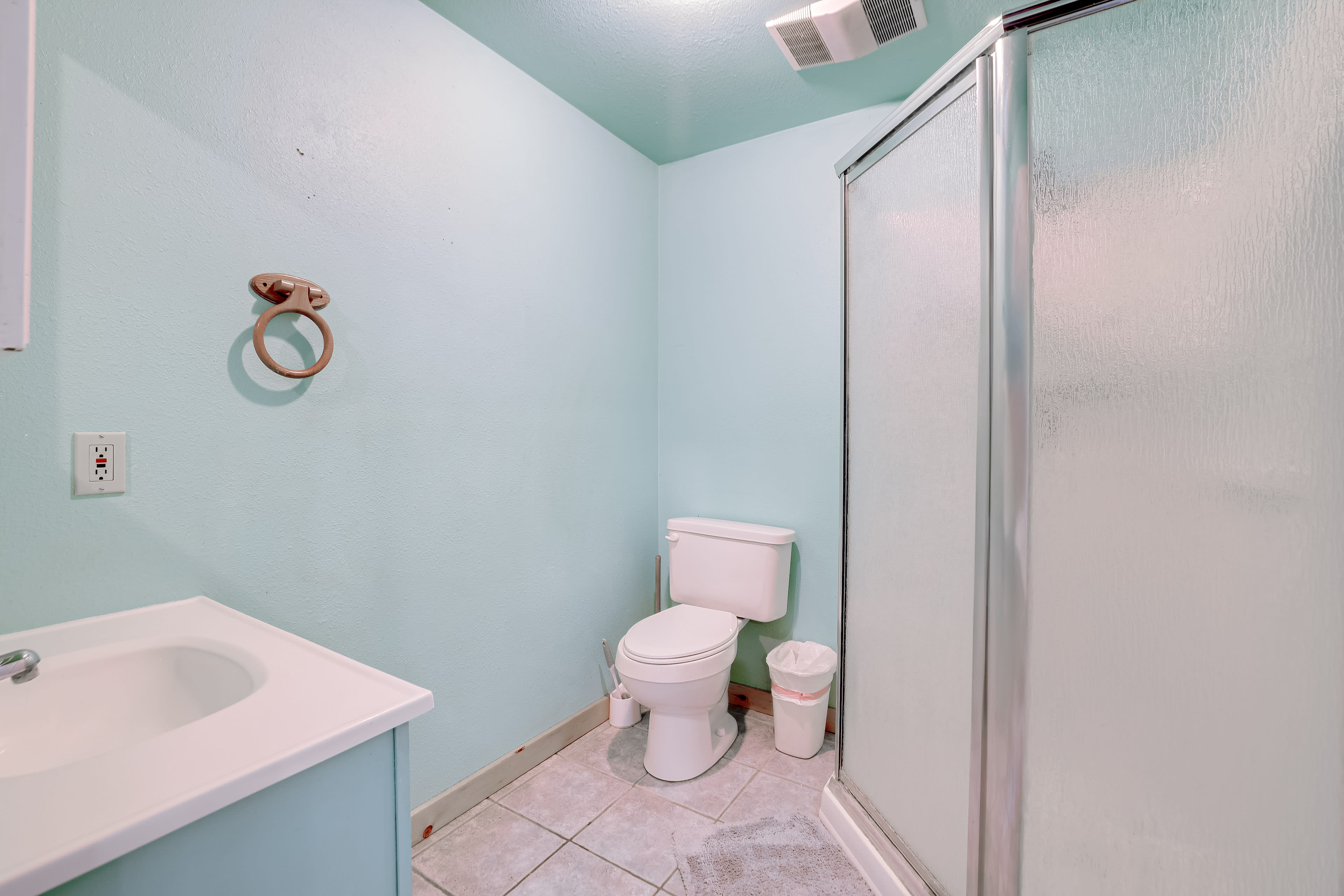 Full Bathroom | Basement
