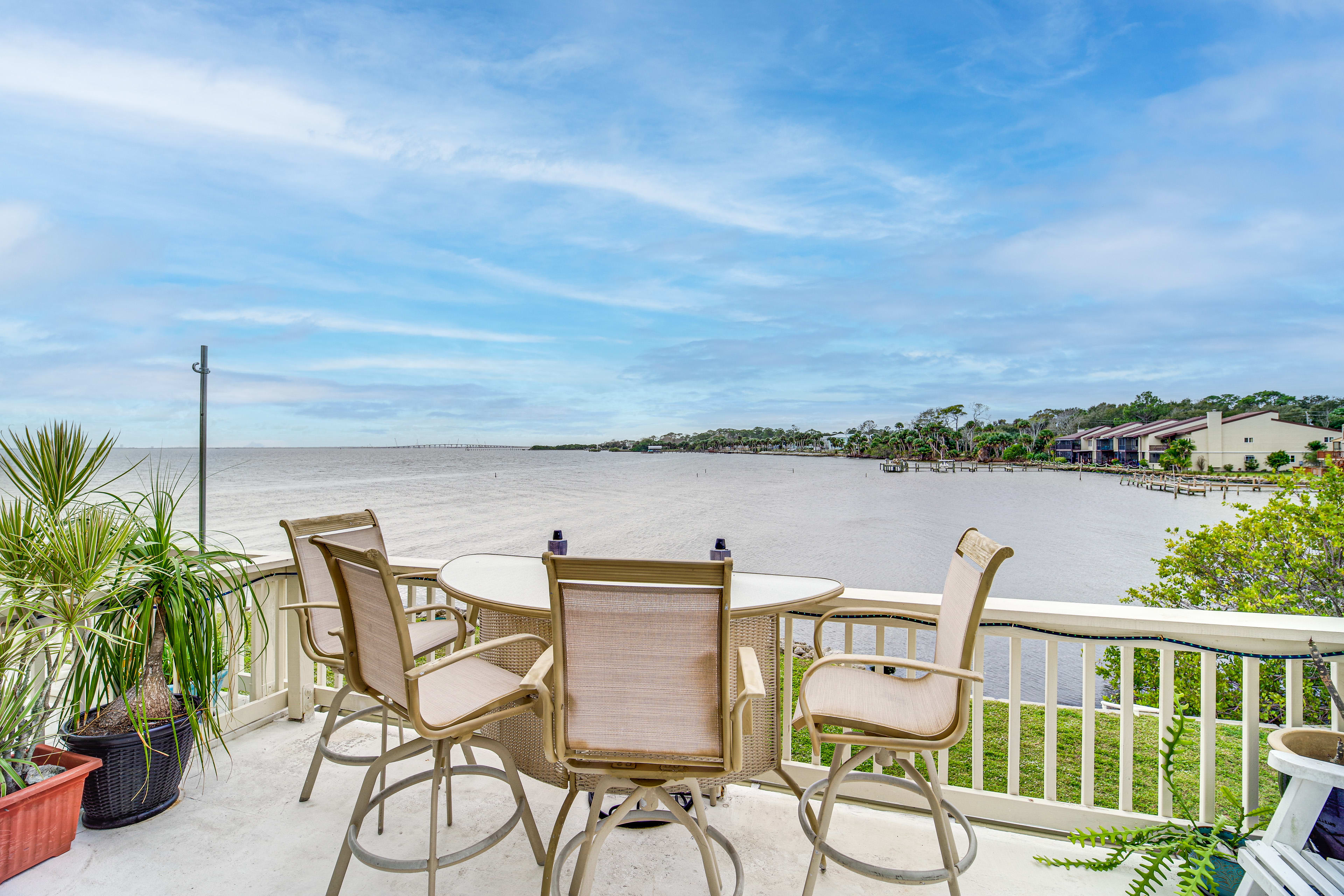 Titusville Vacation Rental | 3BR | 2.5BA | Stairs Required | 1,500 Sq Ft