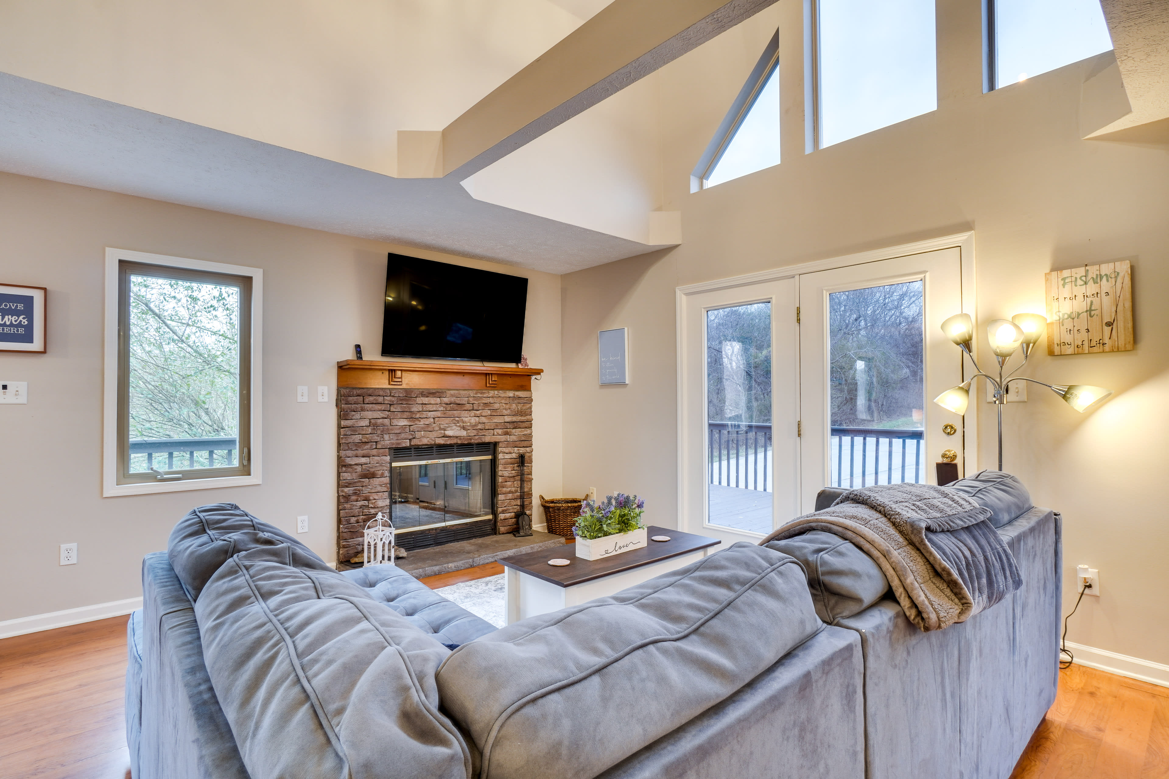 Living Room | 1st Floor | Smart TV | Fireplace