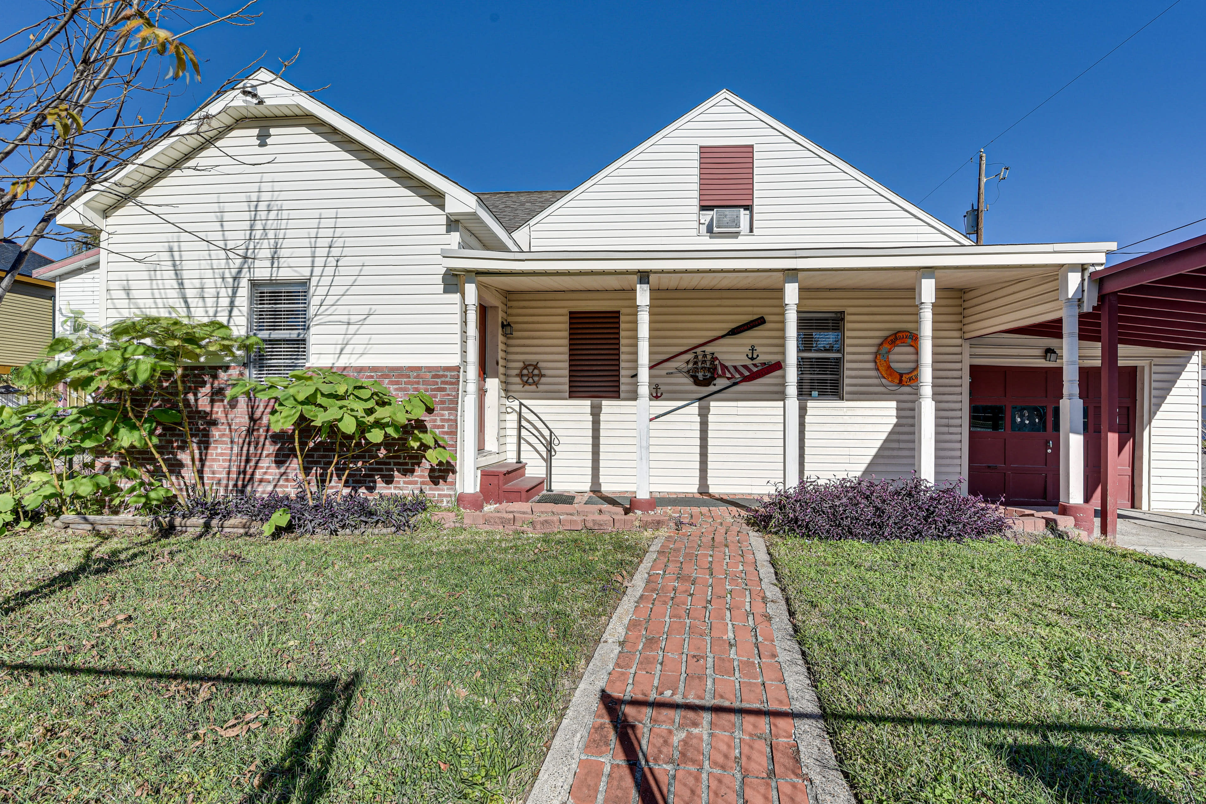 Galveston Vacation Rental | 4BR | 2BA | 1,740 Sq Ft | 4 Steps Required