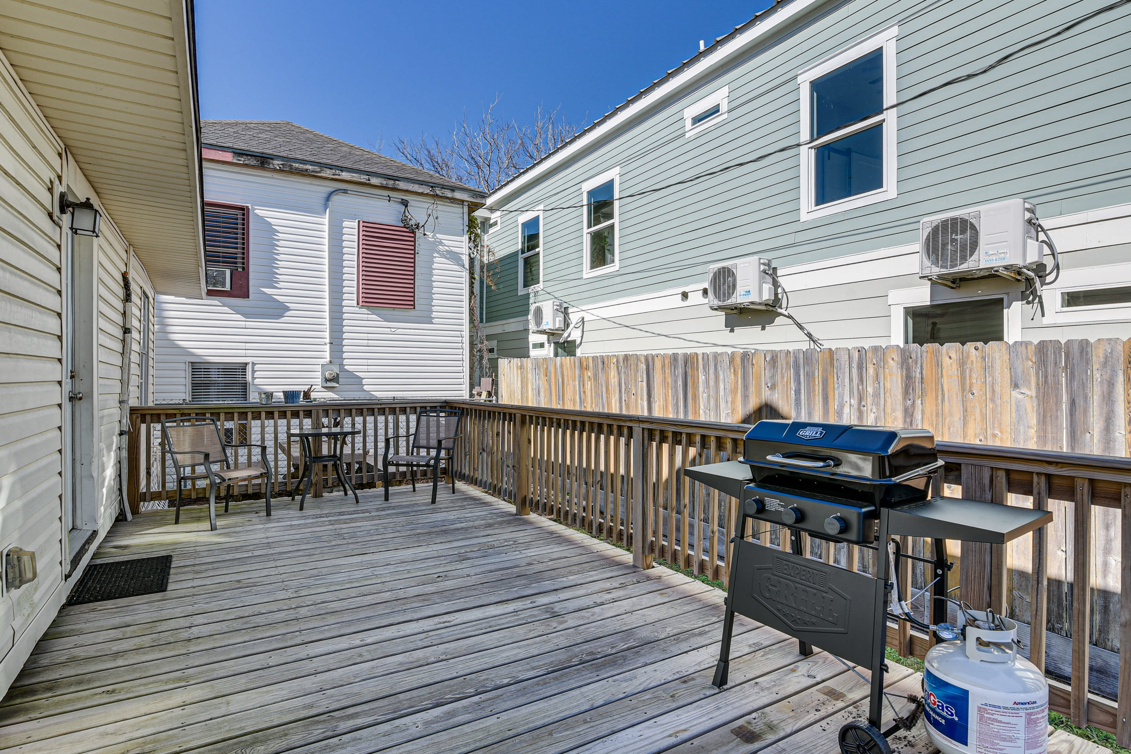 Outdoor Entertainment Area | Deck | Gas Grill | Dining Area