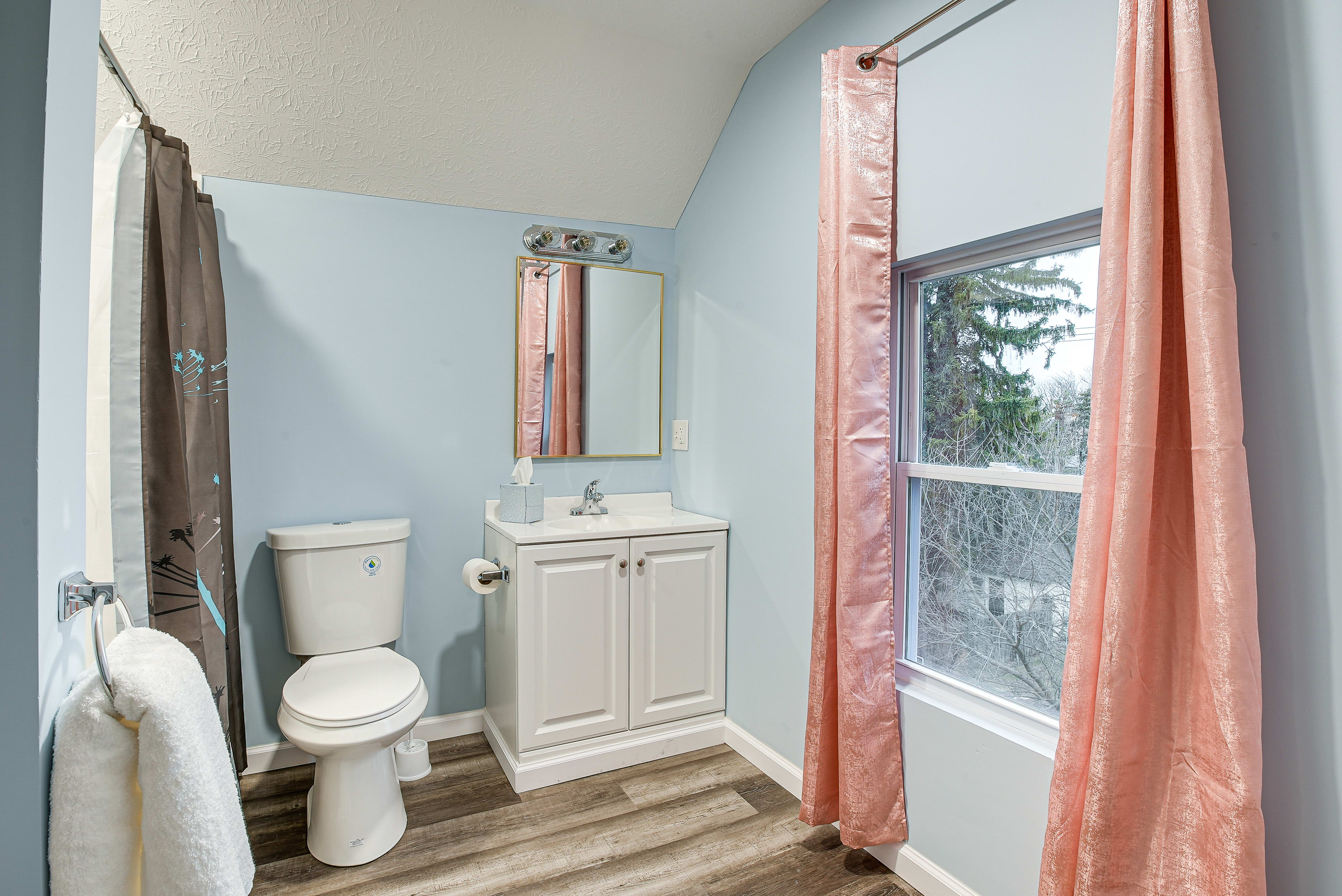 En-Suite Bathroom | 3rd Floor