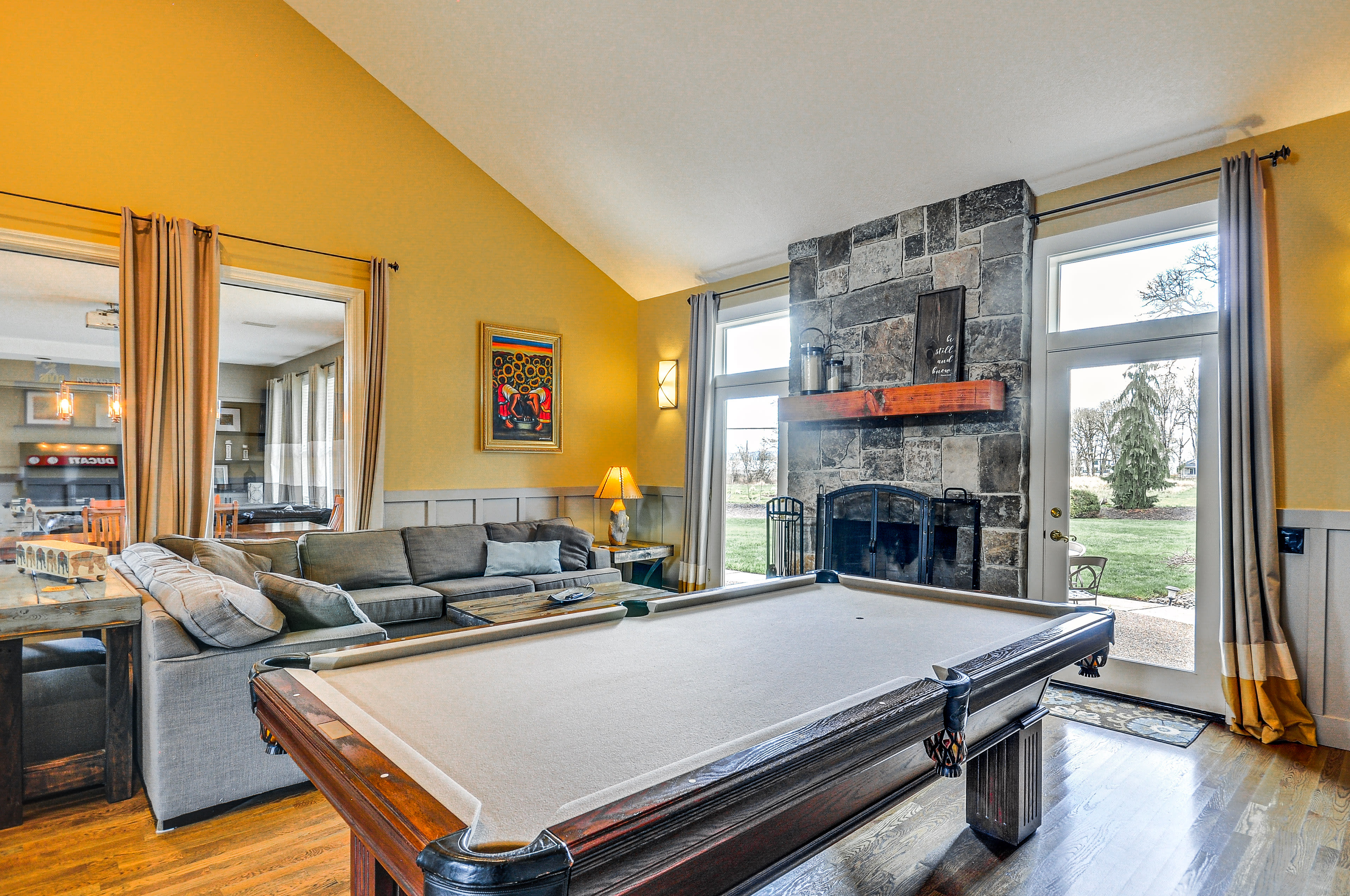 Family Room | 1st Floor | Pool Table | Fireplace | Smart TV | Free WiFi