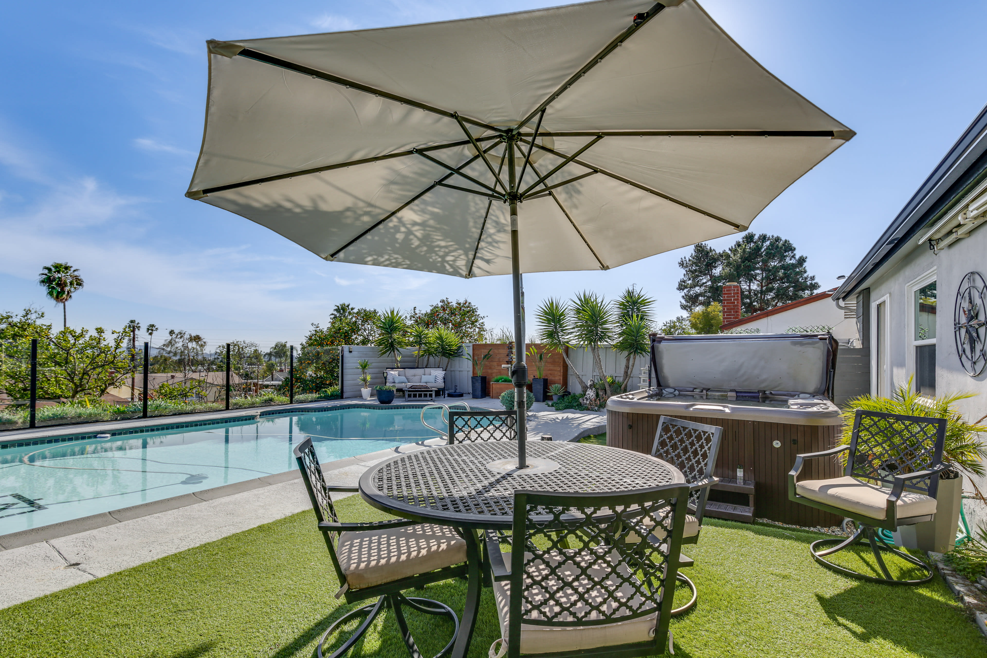 Outdoor Dining Area