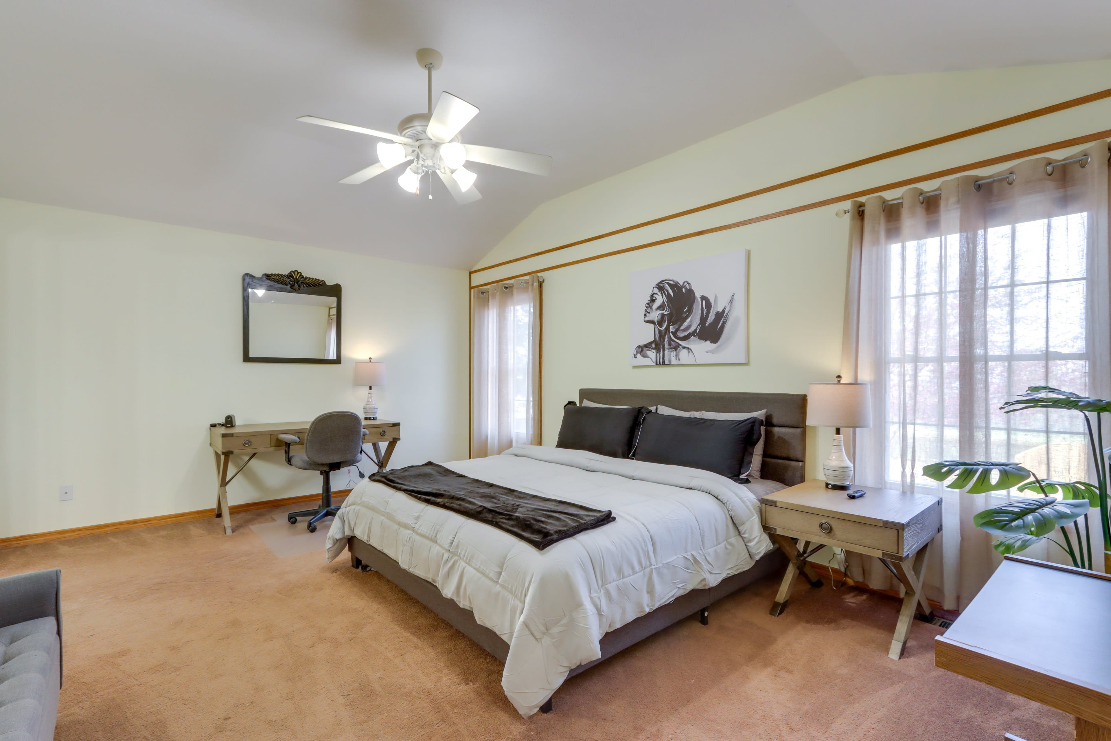 Bedroom 1 | King Bed | Linens Provided | 1st Floor