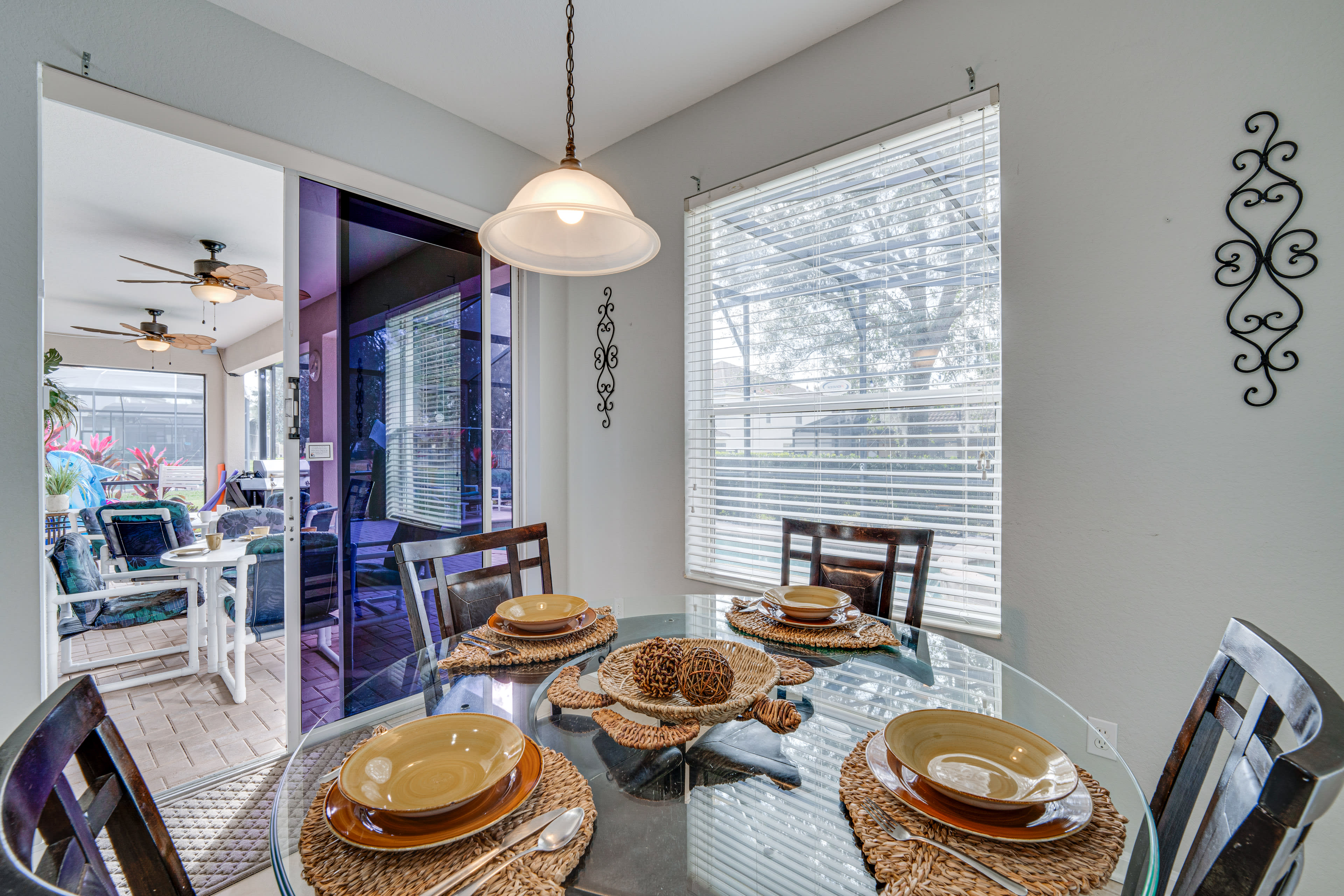 Kitchen Dining Area