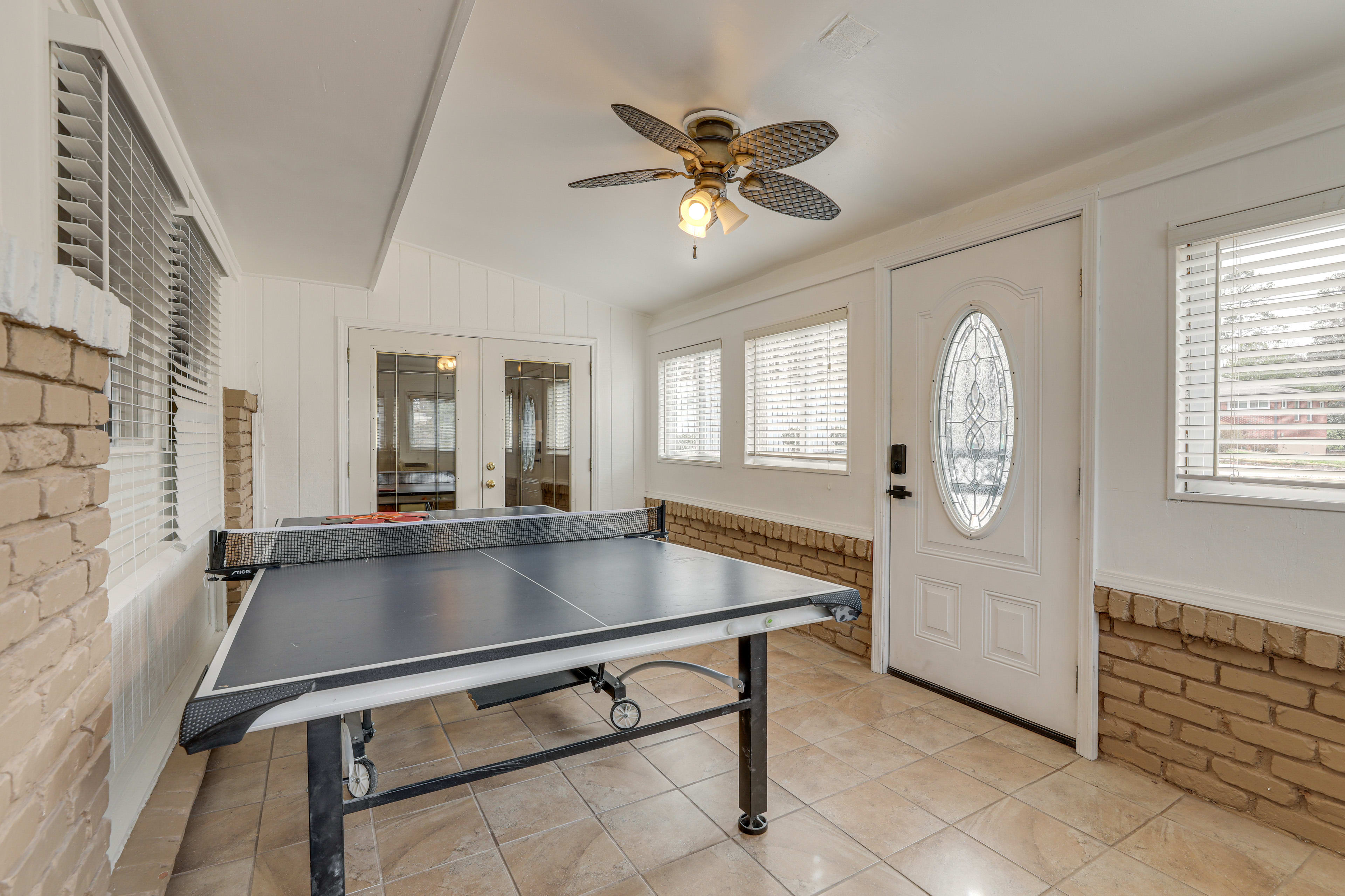 Game Room | Ping-Pong Table | Board Games