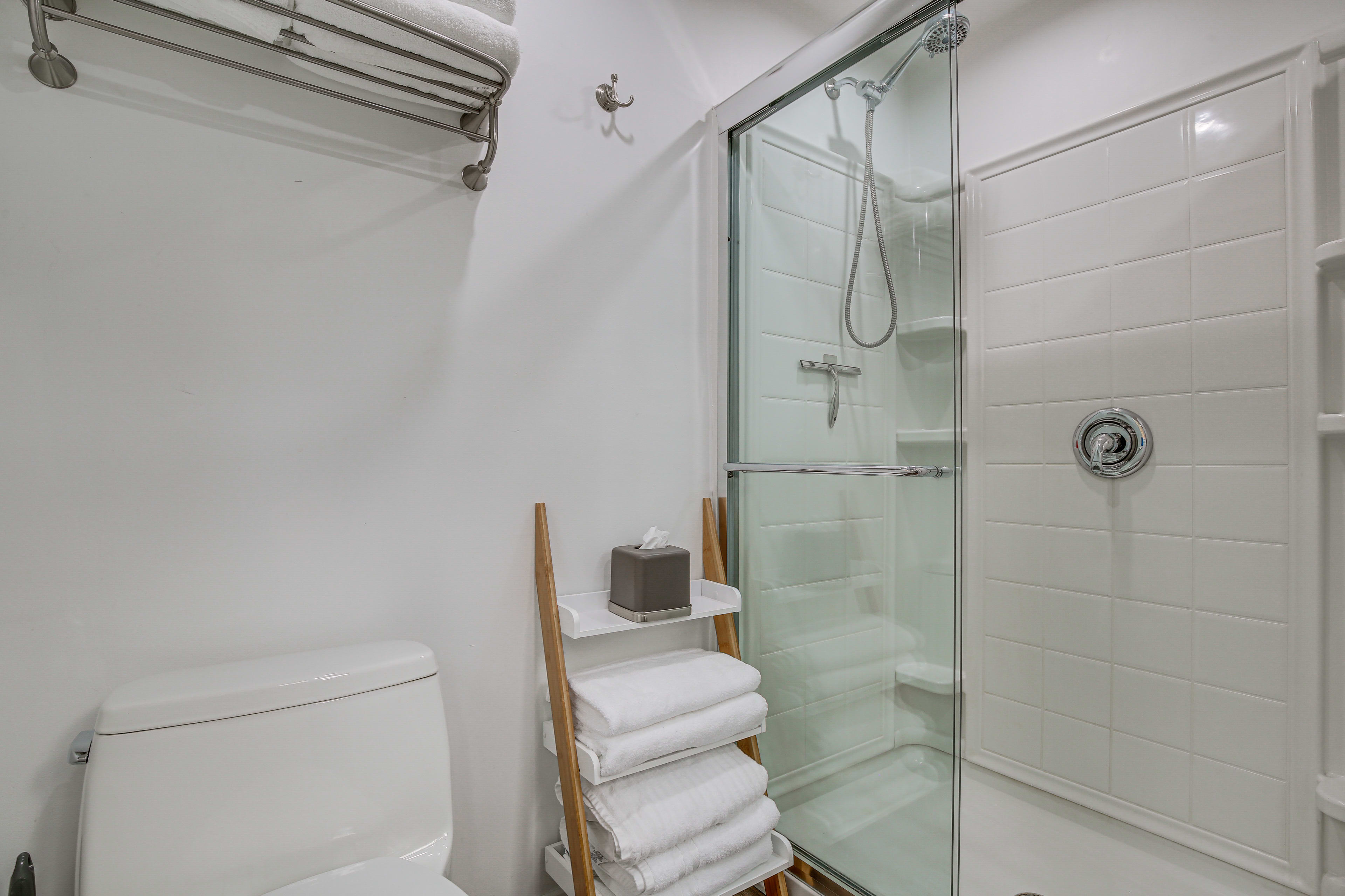 Full Bathroom | Upper Level