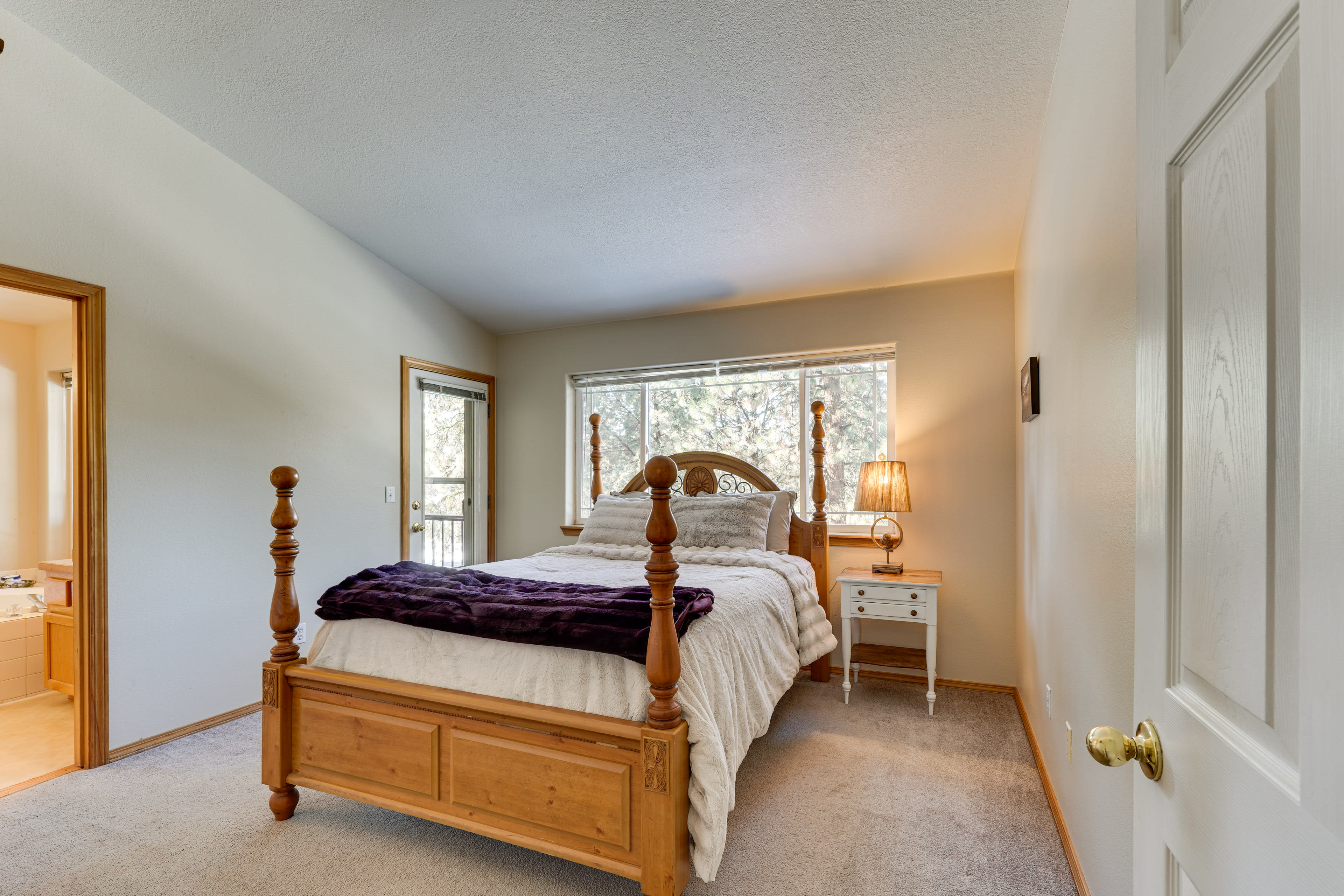 Bedroom 1 | Queen Bed | 2nd Floor | Linens Provided | En-Suite | Balcony