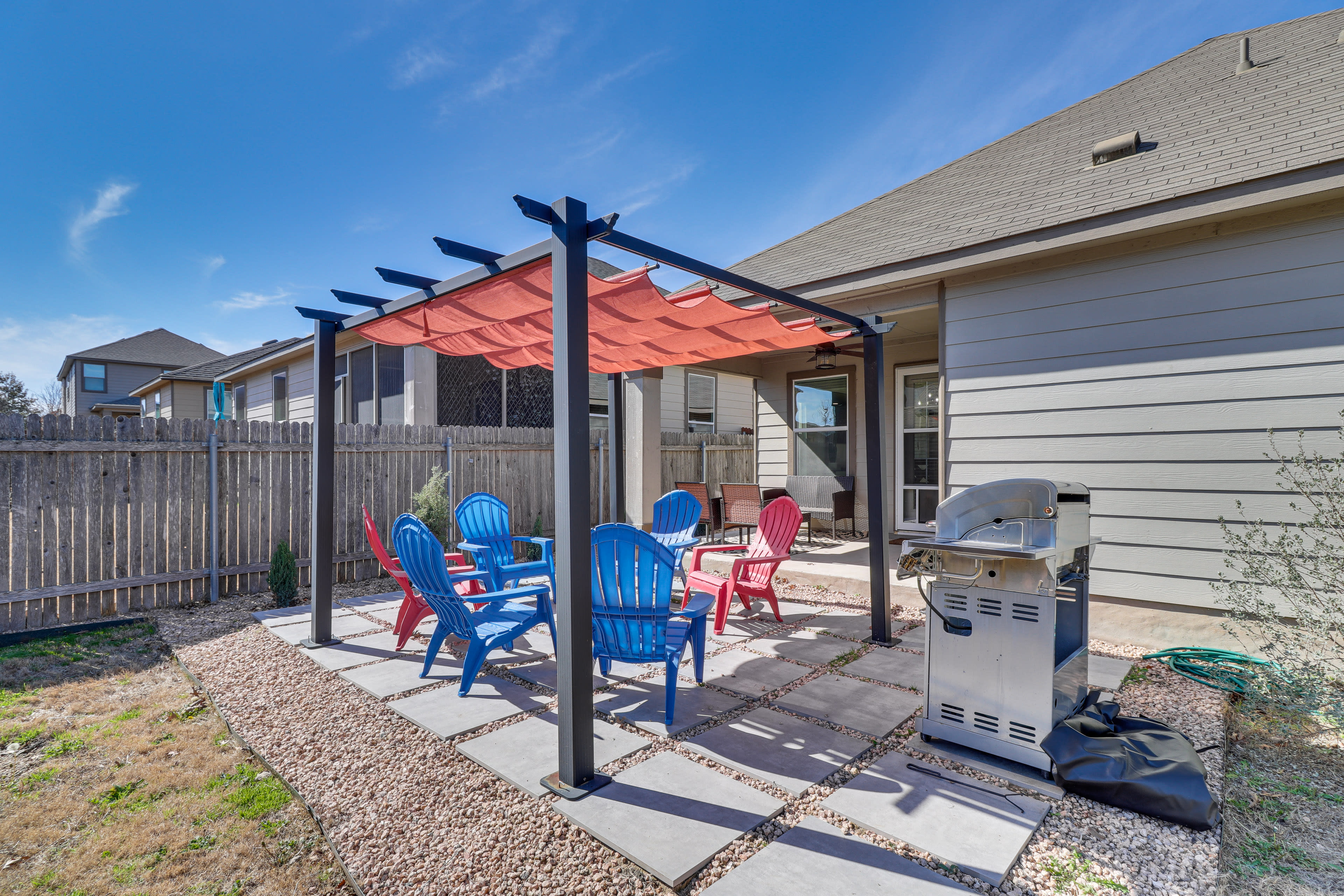 Pergola & Covered Patio | Outdoor Seating | Gas Grill