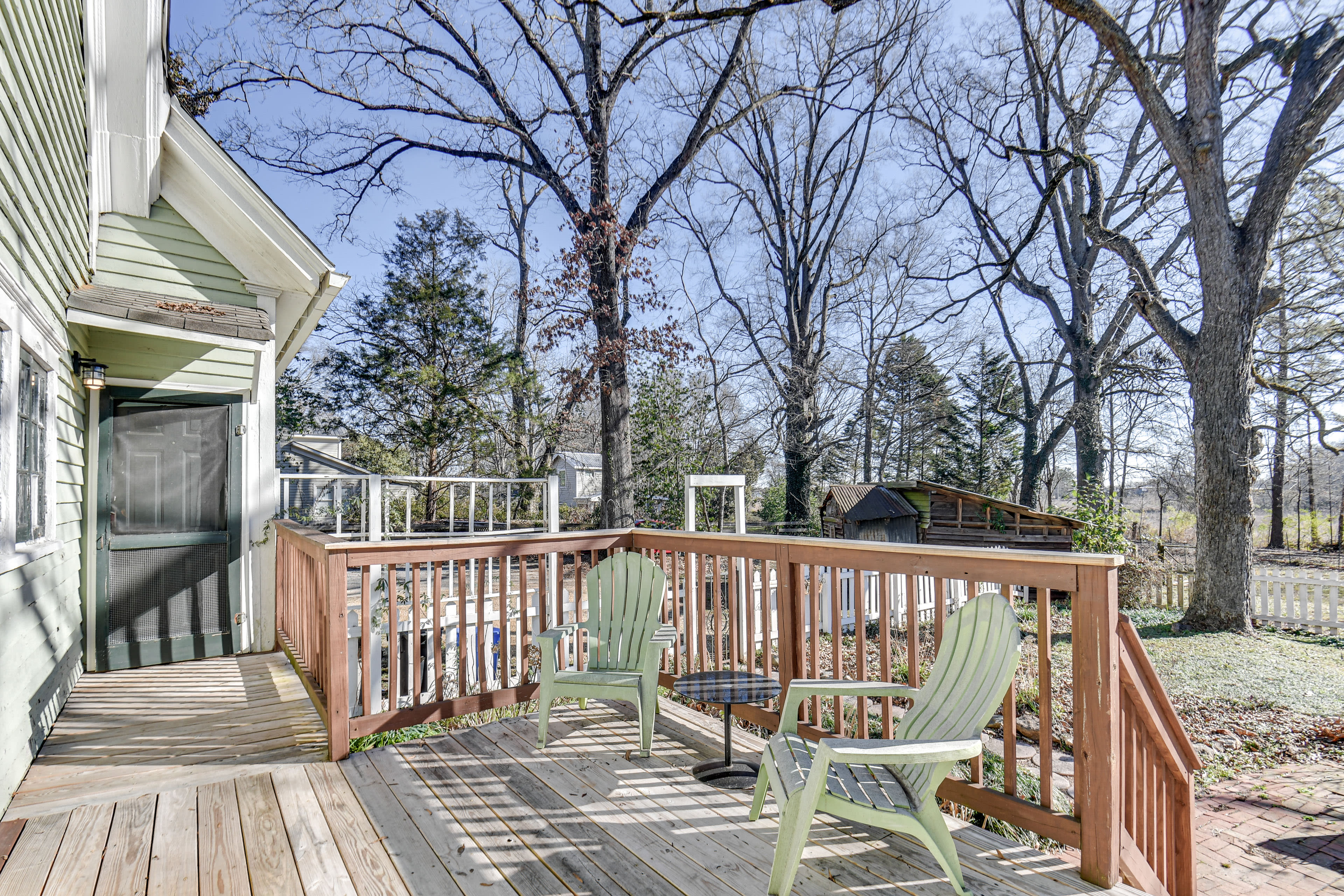 Deck | Outdoor Seating