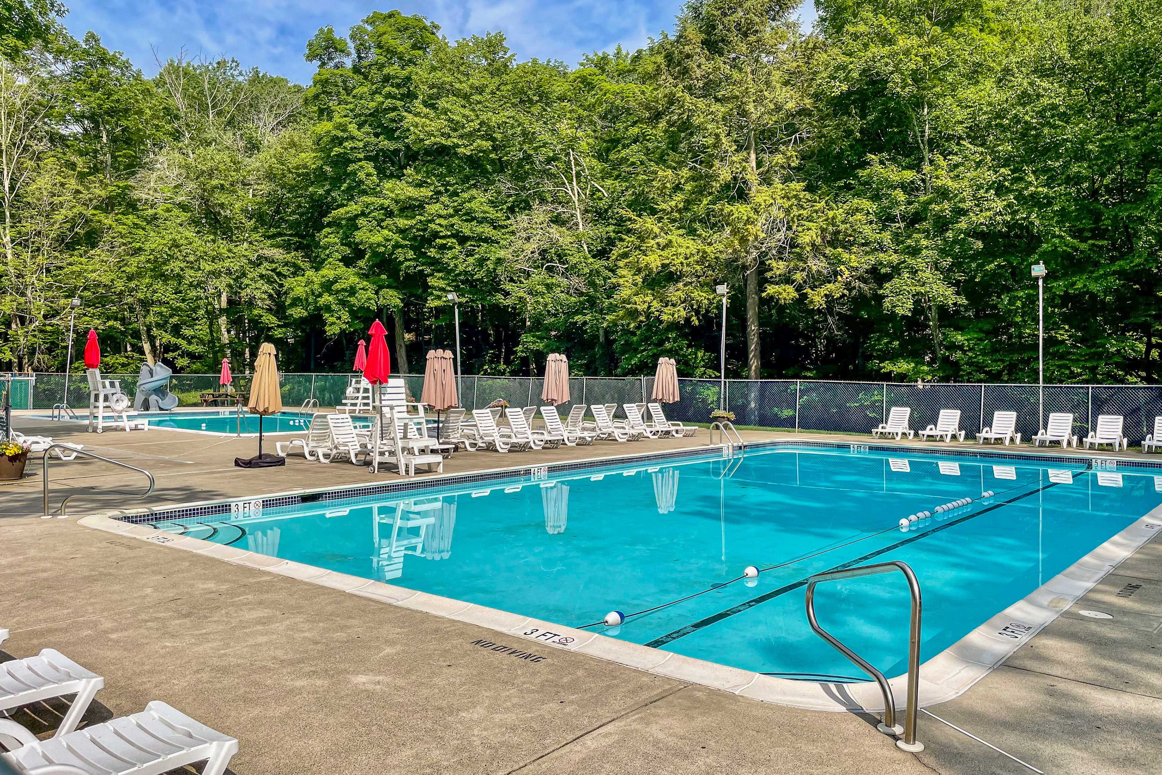 Penn Estates | Community Amenities | Outdoor Pool