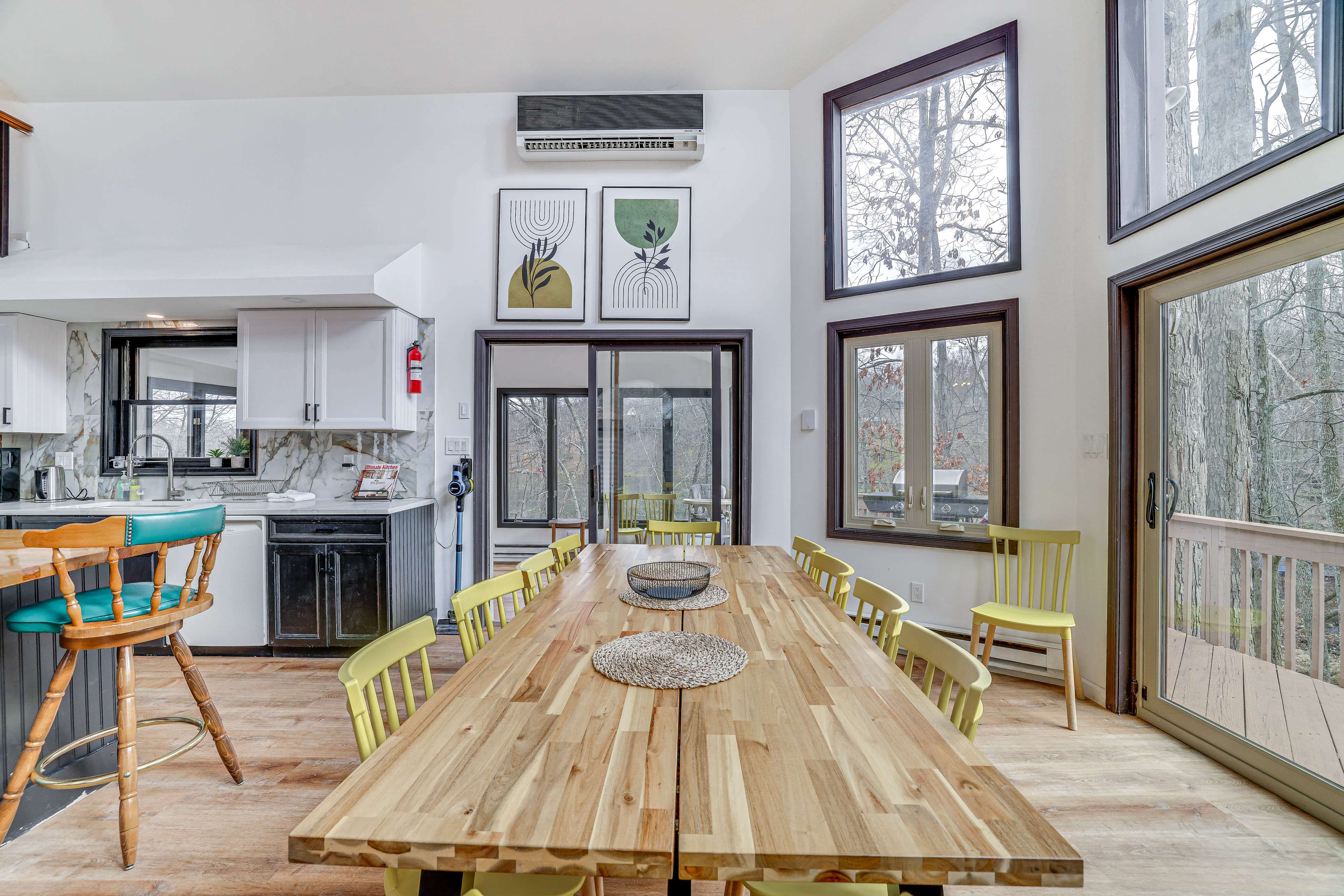 Dining Area | 2nd Floor | Dishware & Flatware Provided