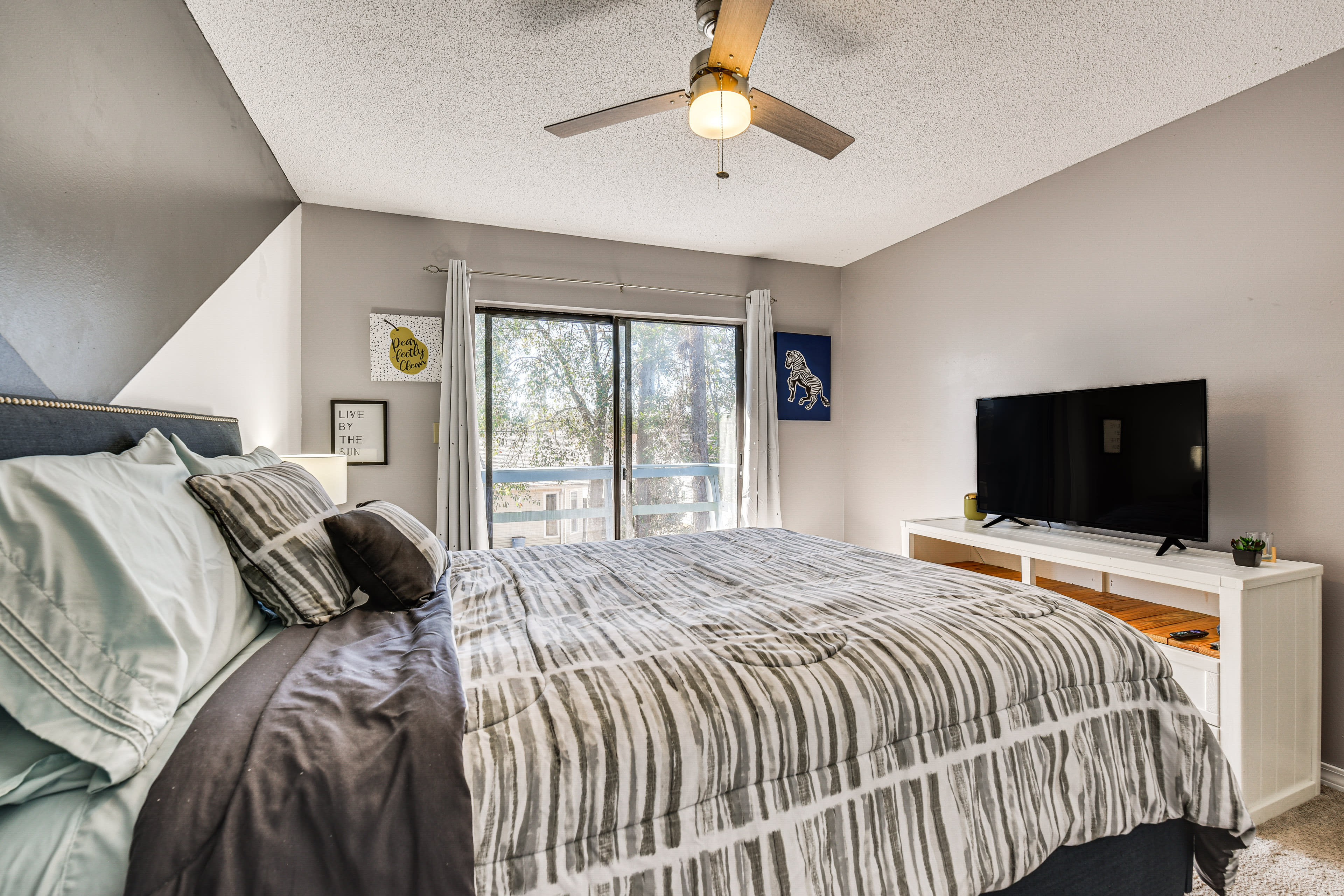 Bedroom 2 | Queen Bed | 2nd Floor | Linens Provided