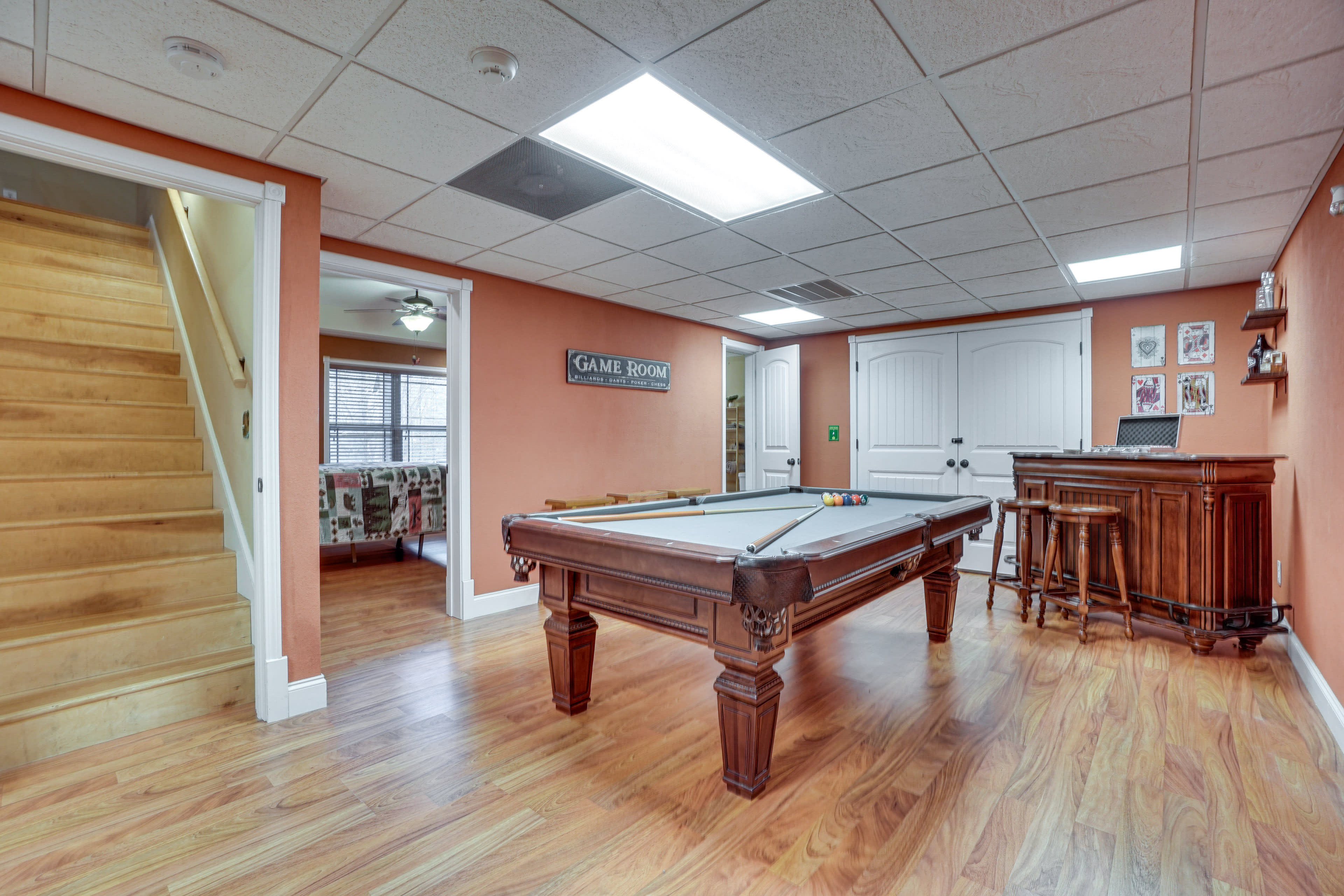 Game Room | 1st Floor | Bar | Pool Table | Dartboard | Foosball Table | Smart TV