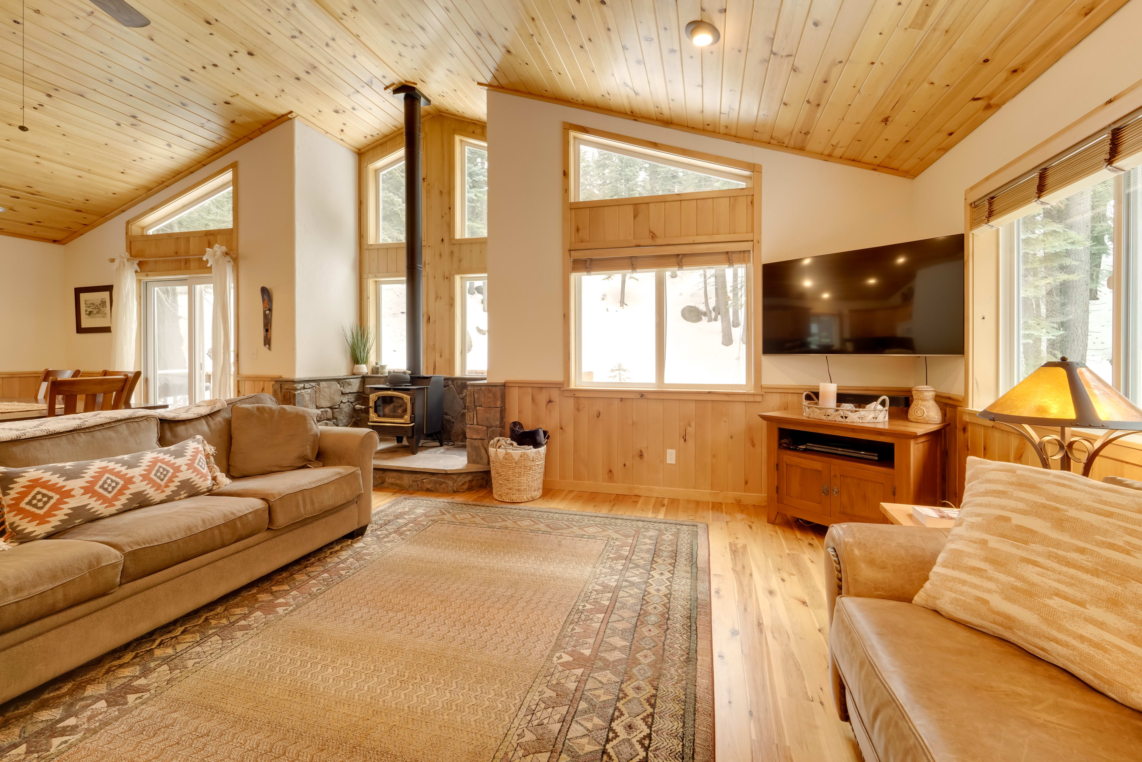 Truckee Vacation Rental | 3BR | 3BA | 2,351 Sq Ft | Access Only By Stairs