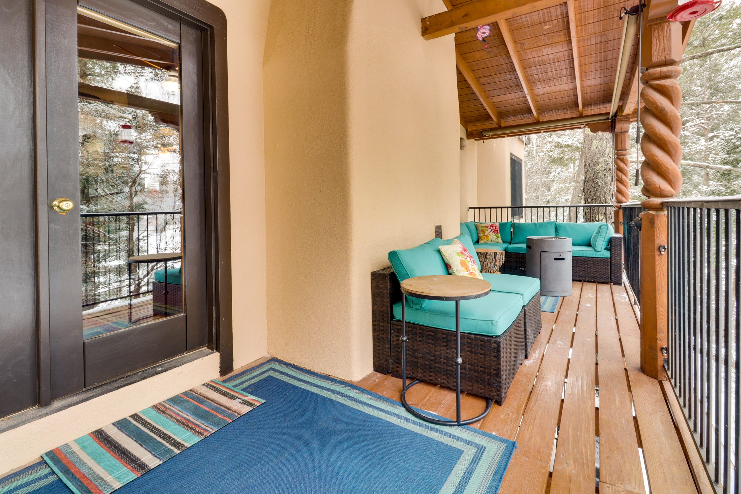 Balcony | Outdoor Seating | Fire Pit