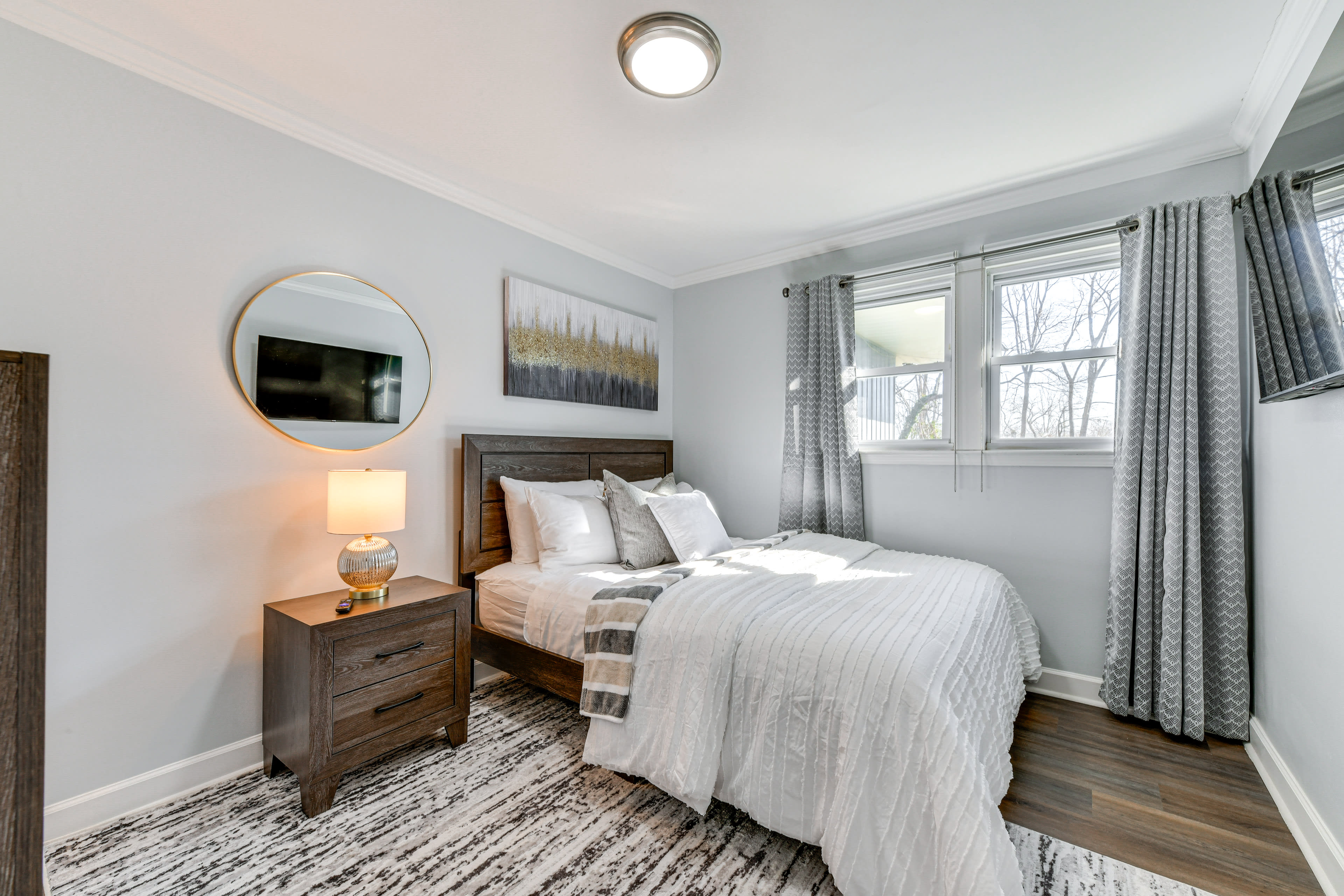 Bedroom 1 | Main Level | Queen Bed | Linens Provided | Smart TV