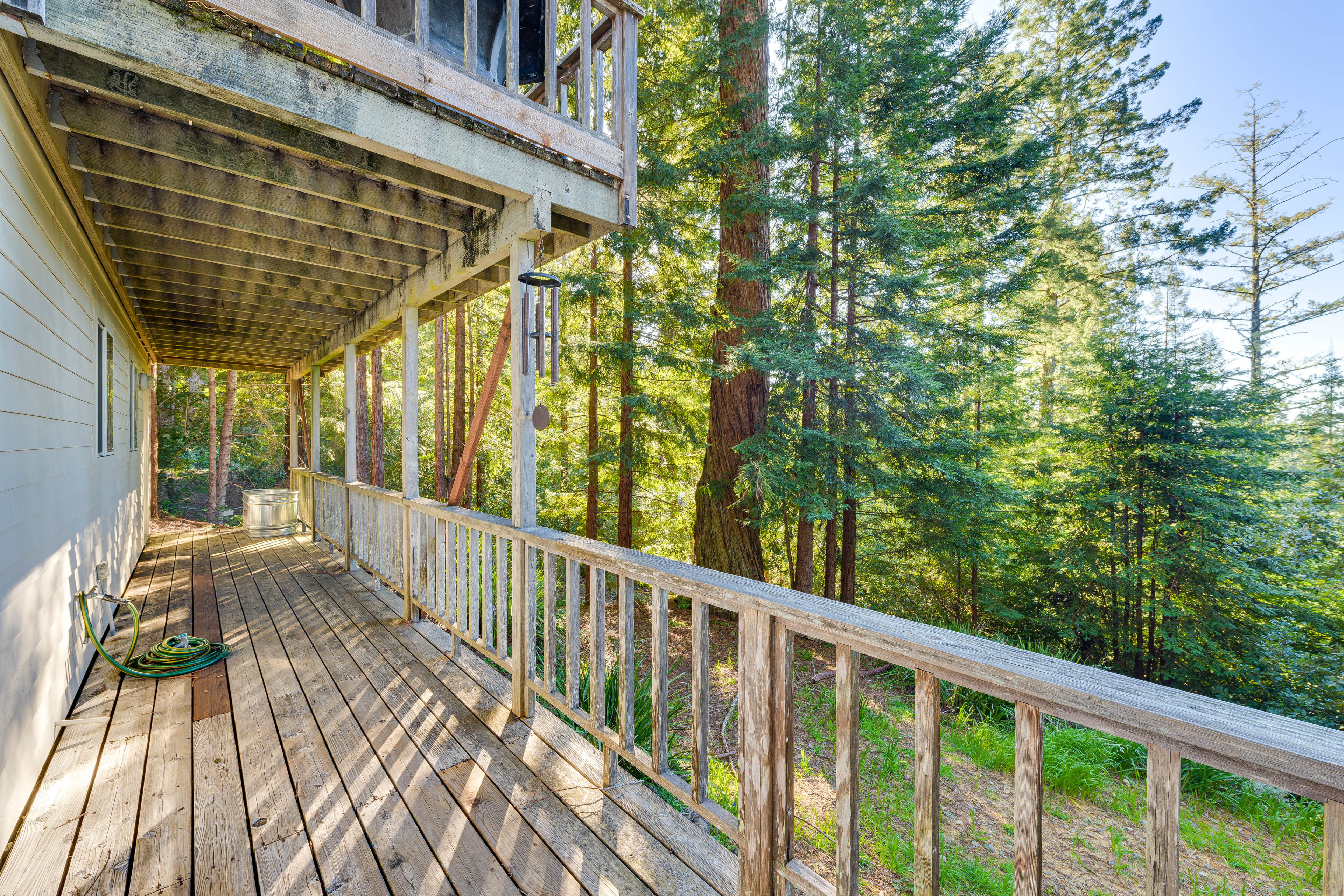 2-Level Deck | Forest Views