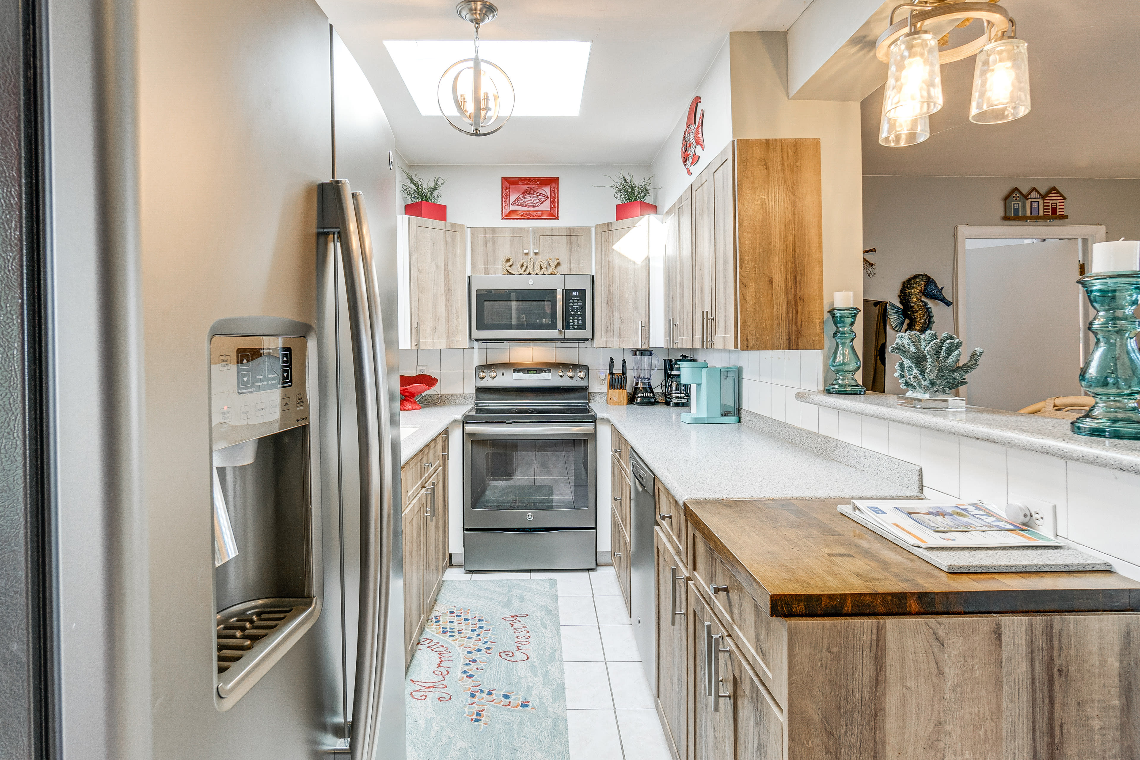 Kitchen | Equipped w/ Cooking Essentials