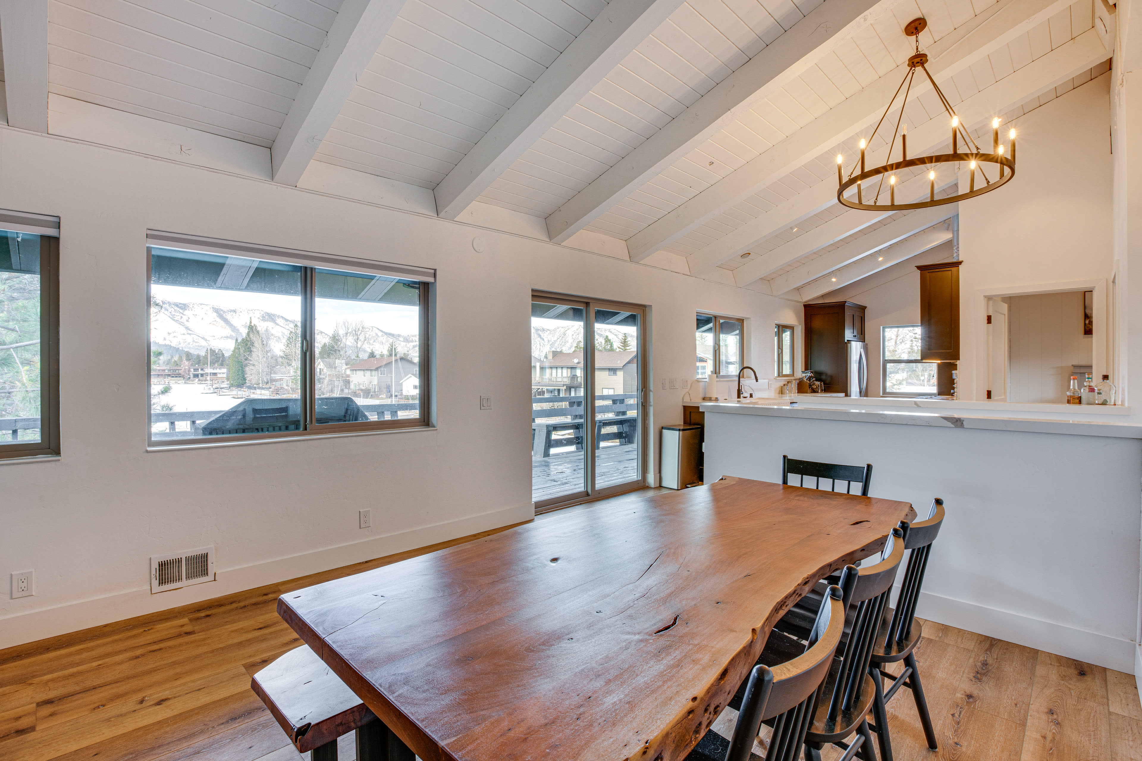 Dining Area | 2-Story House | In-Unit Laundry | 6 Mi to Heavenly Mountain