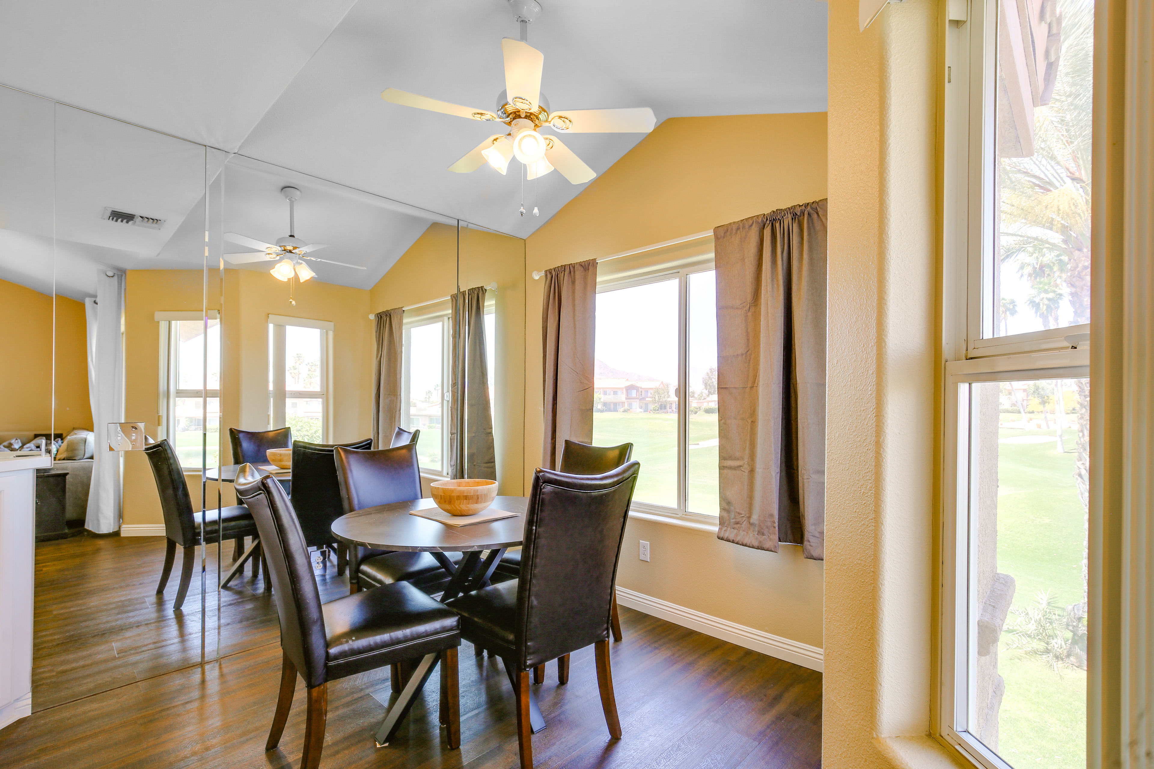 Dining Area | Open Floor Plan