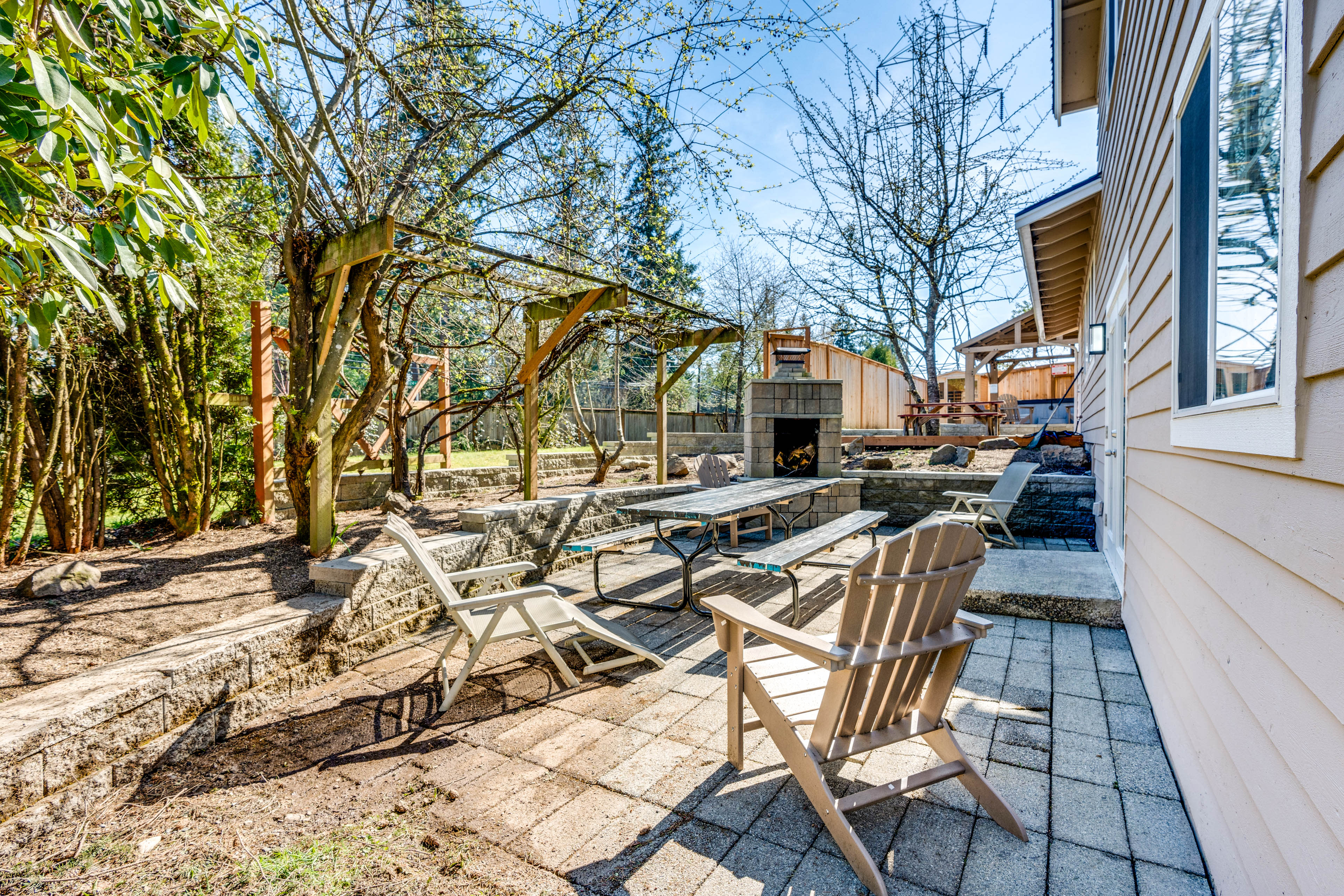 Patio | Fireplace | Outdoor Dining