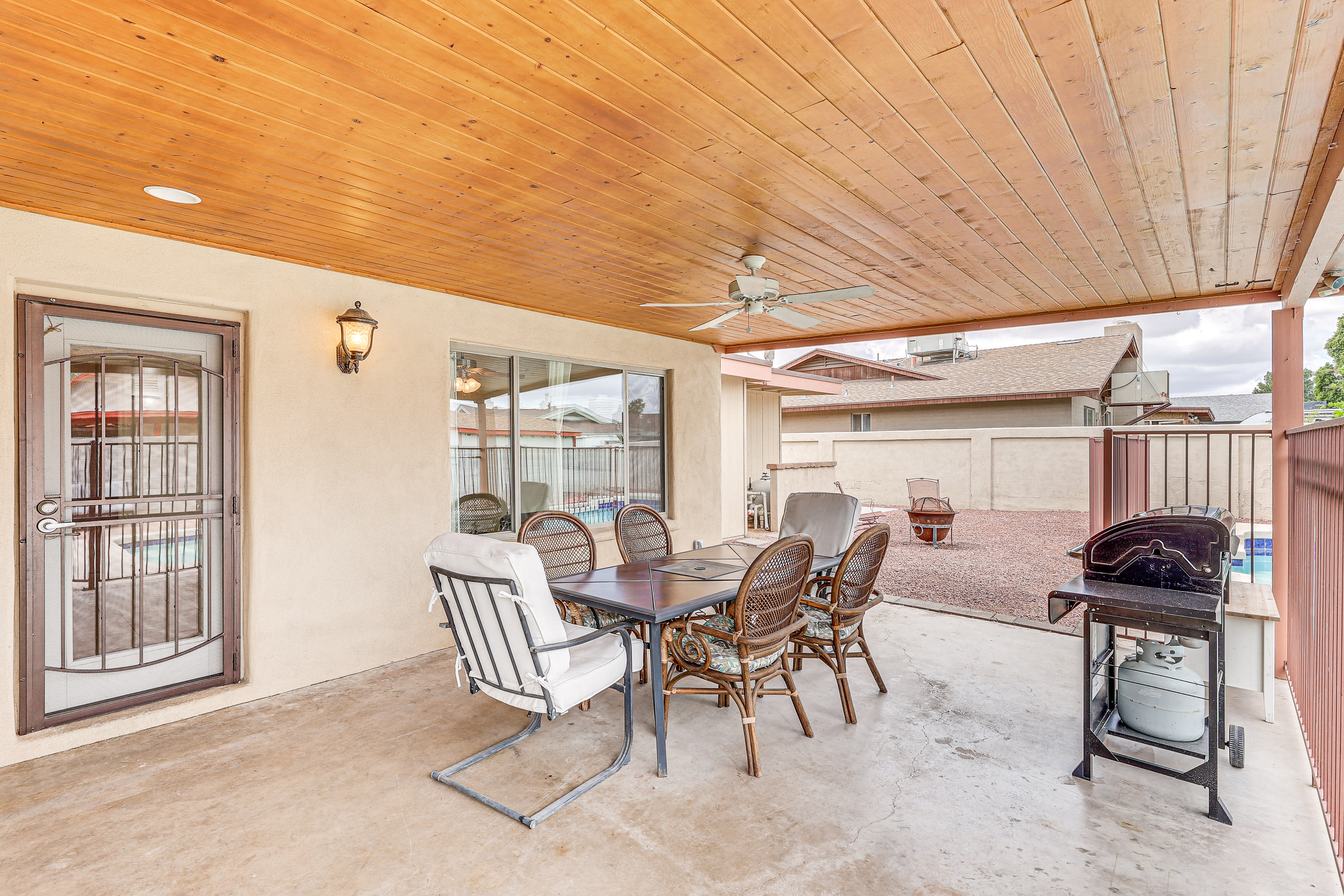 Covered Patio | Outdoor Dining | Gas Grill