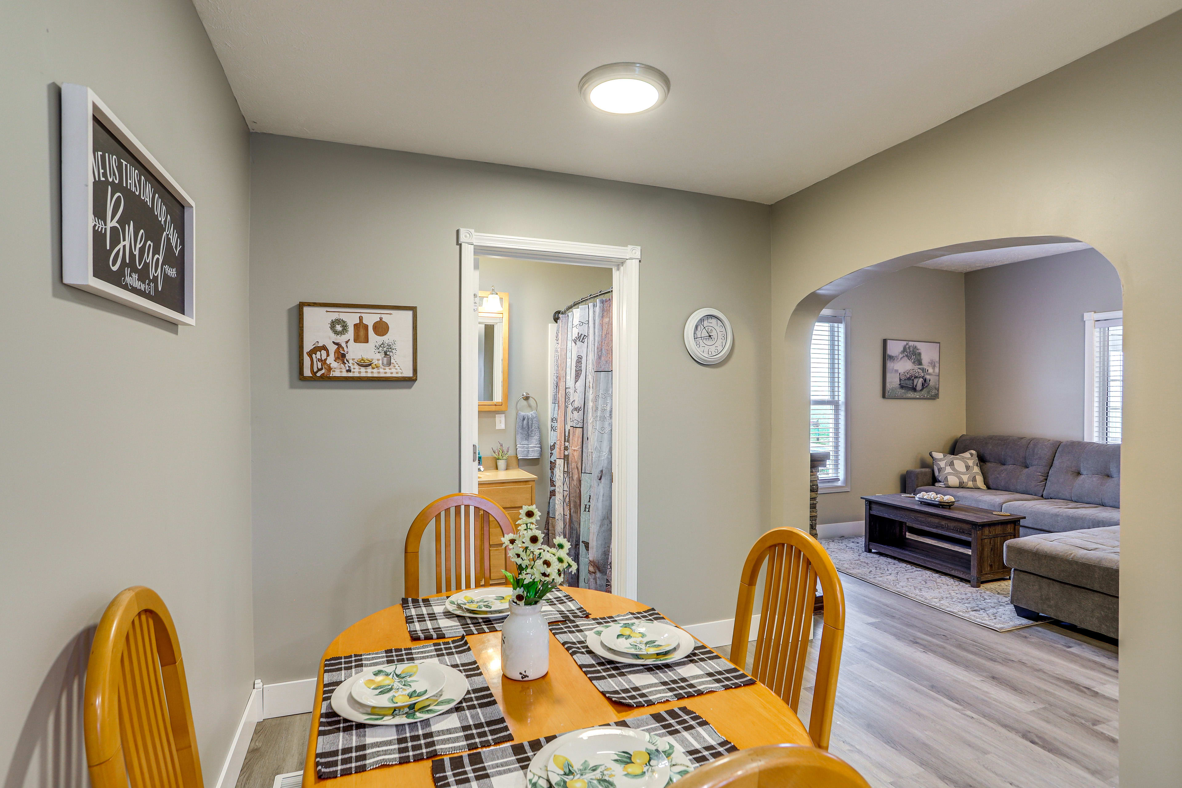 Dining Area | Dishware/Flatware | 1st Floor