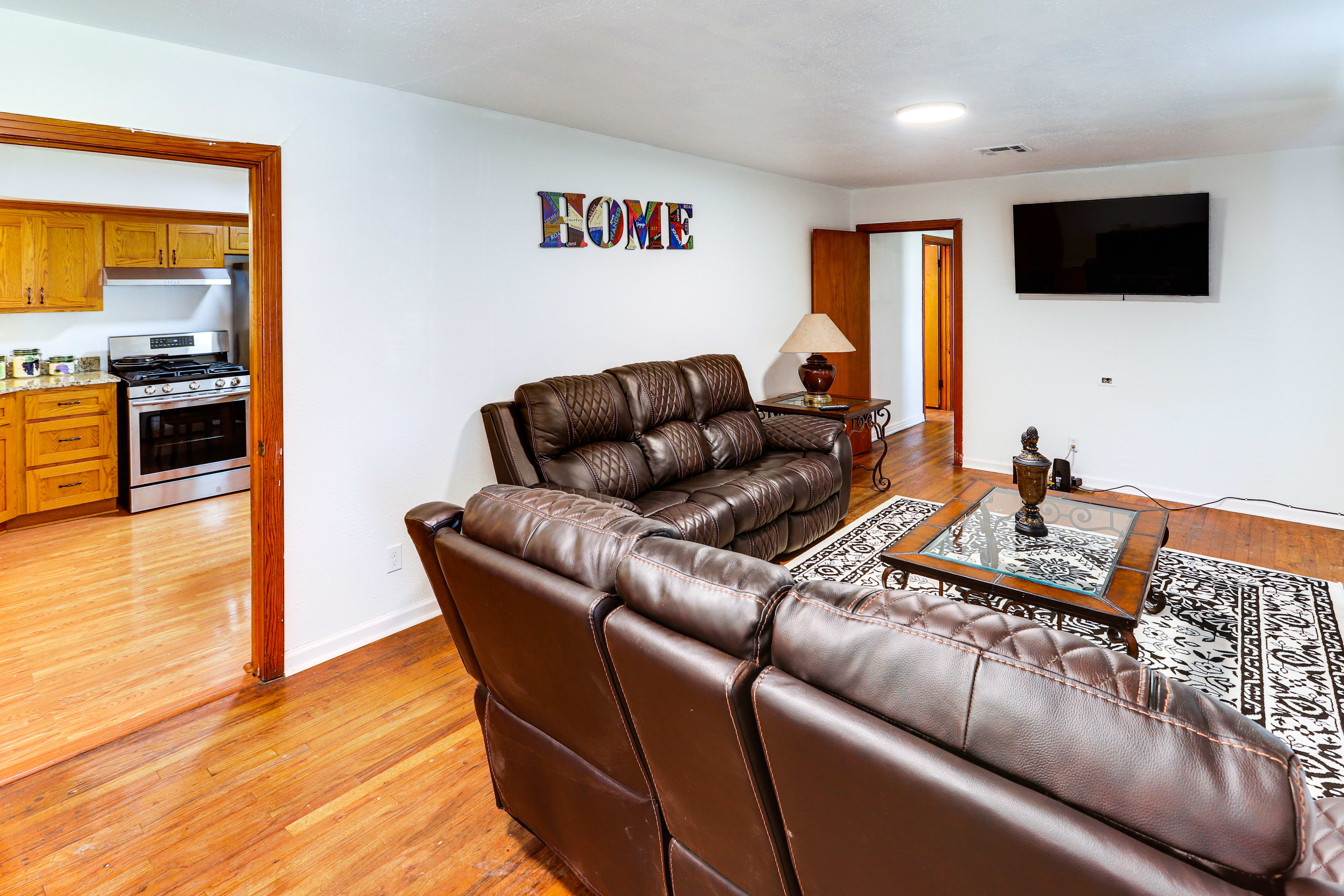 Living Room | Smart TV | Recliner Sofas | Single-Story Home
