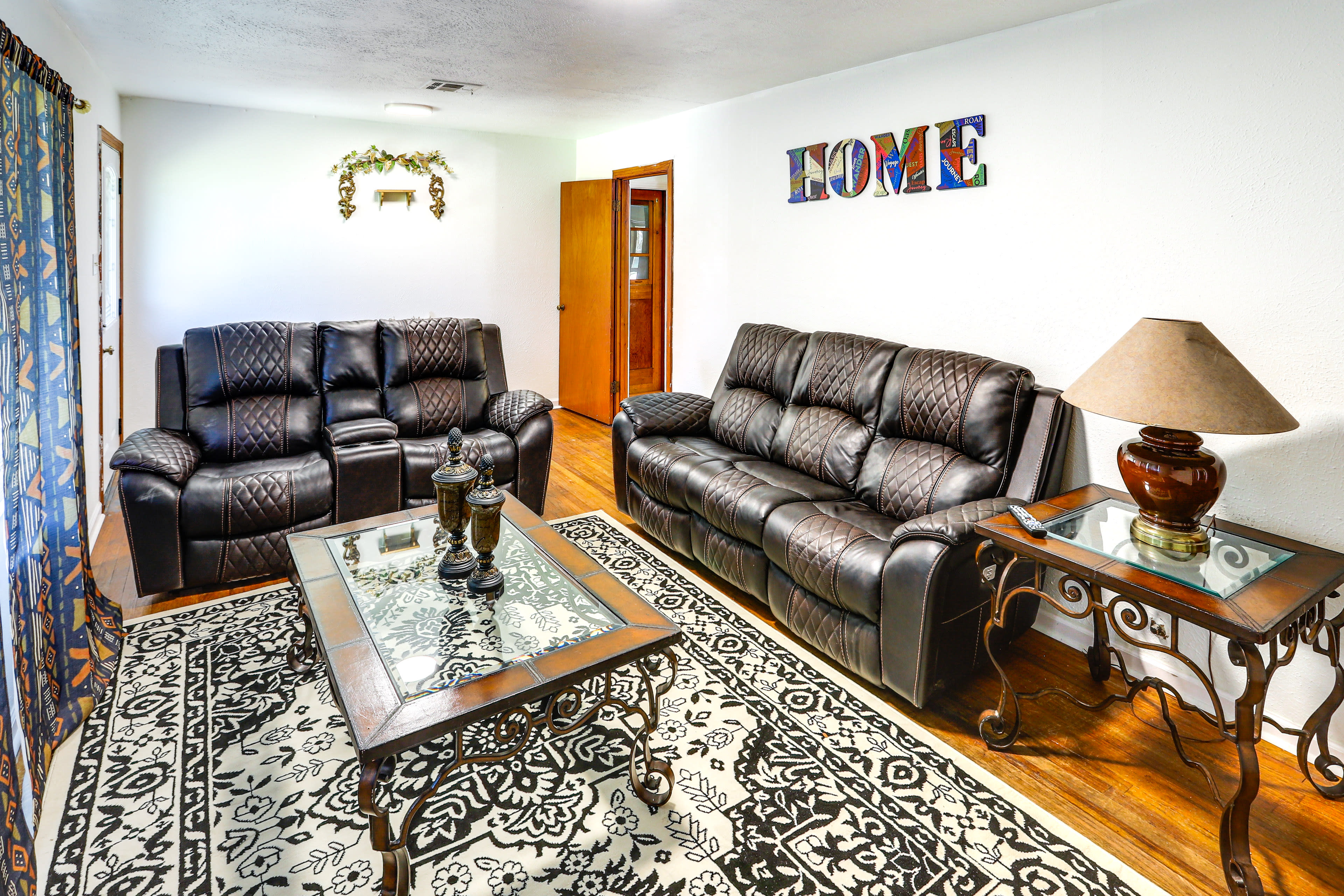 Waco Vacation Rental | 3BR | 2BA | 1,800 Sq Ft | 2 Steps to Enter