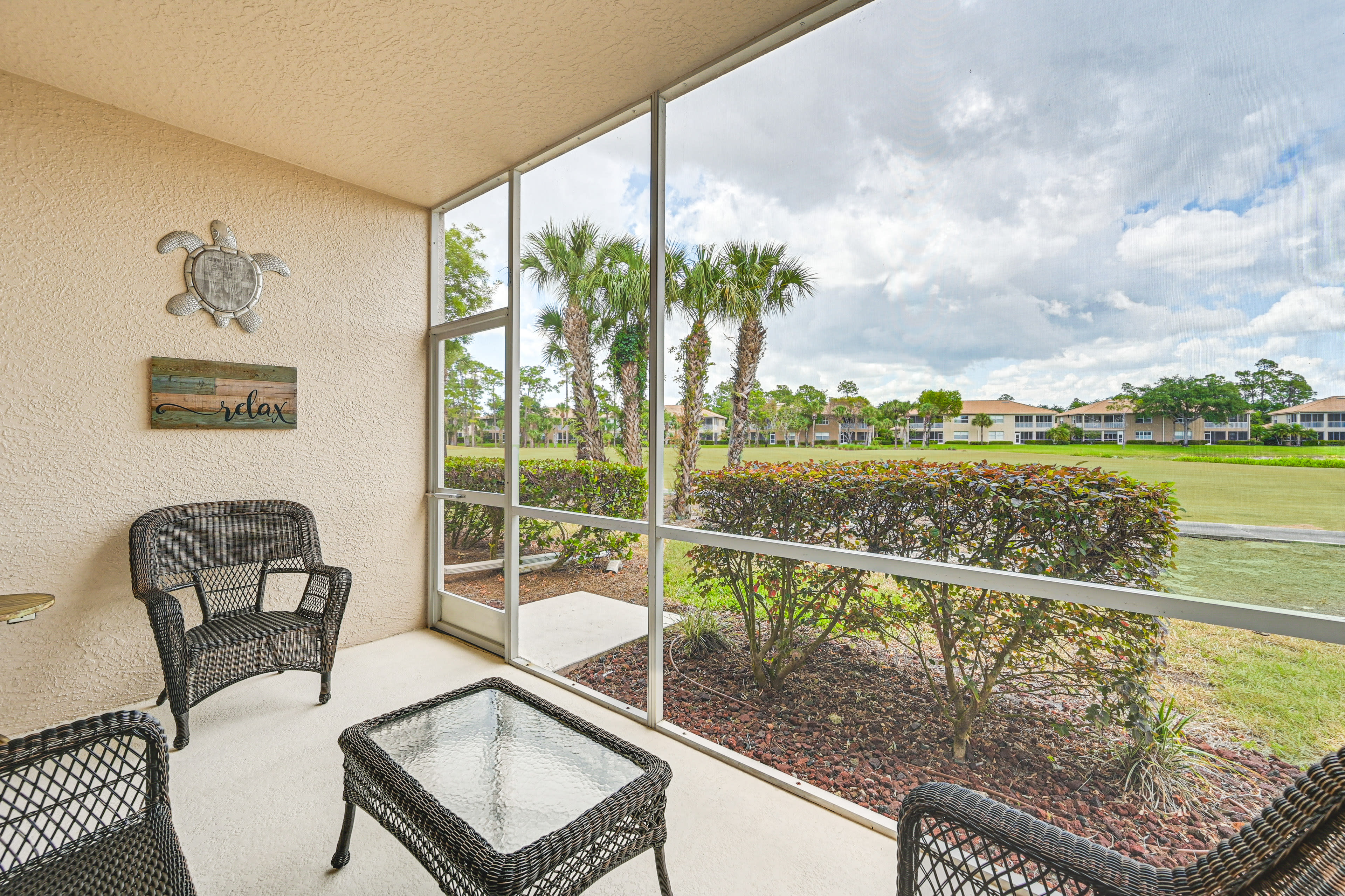 Screened Patio | Golf Course Views