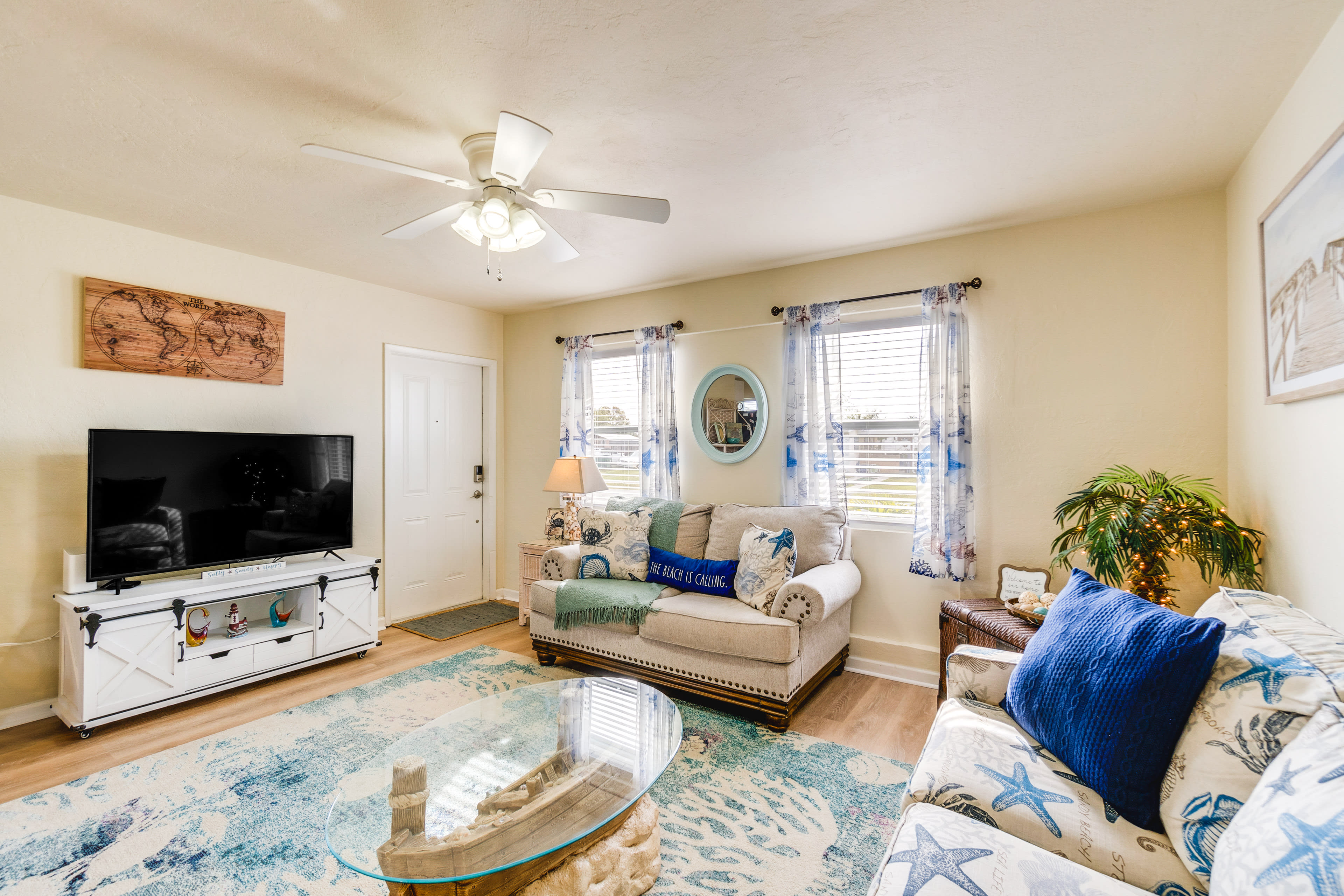 Port Charlotte Vacation Rental | 3BR | 1BA | 912 Sq Ft | 1 Step to Enter